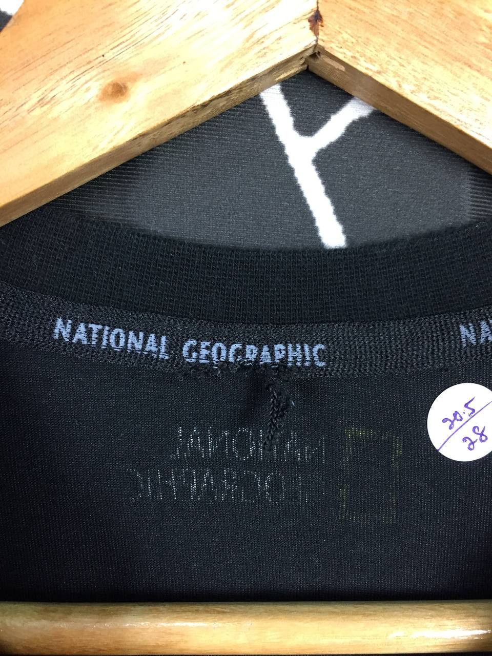 Vintage National Geographic Television Channel Big Logo Tee Size US M / EU 48-50 / 2 - 7 Thumbnail
