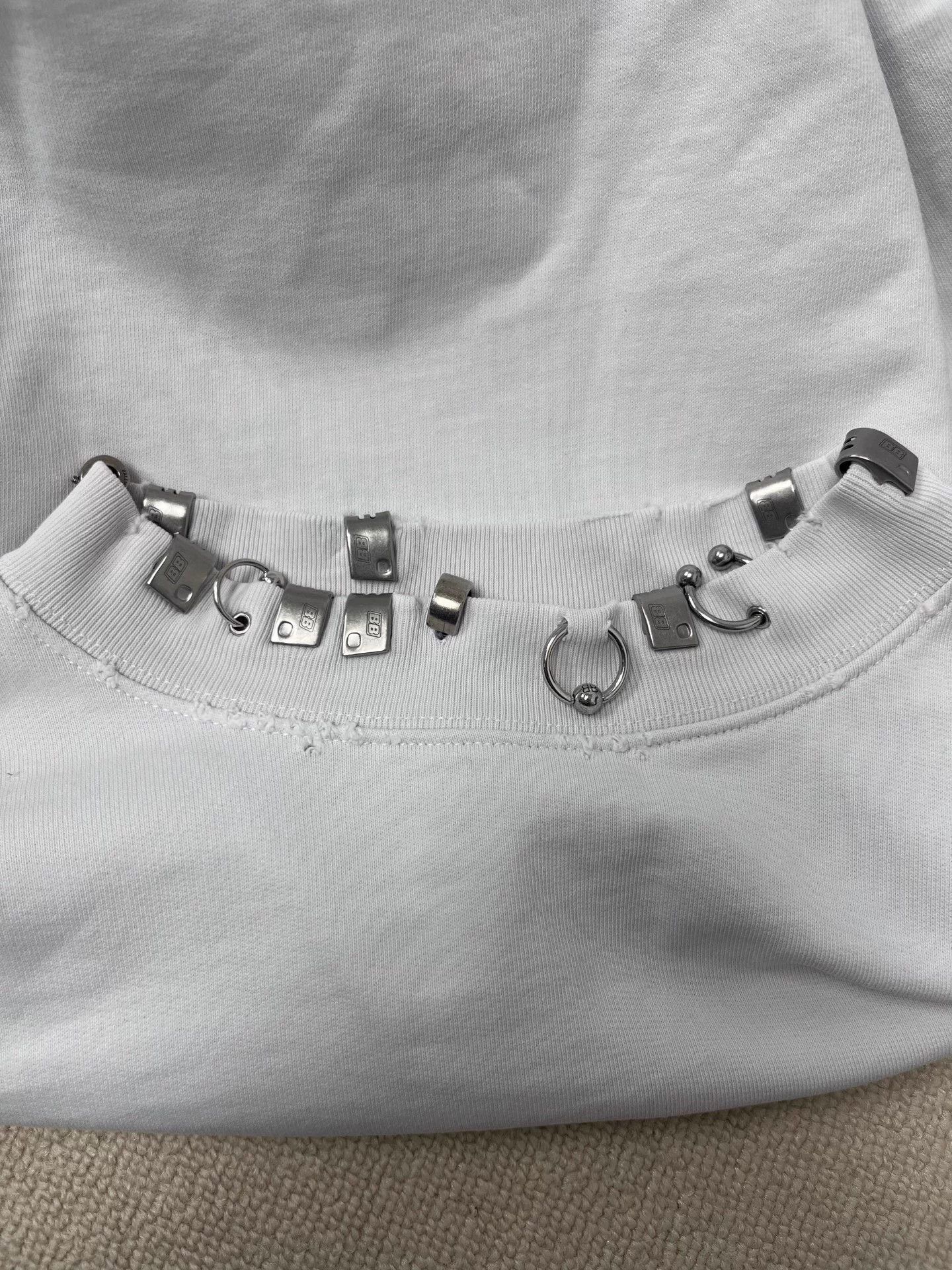 Balenciaga Balenciaga Perforated Logo Crewneck Sweatshirt Size S / US 4 / IT 40 - 3 Thumbnail