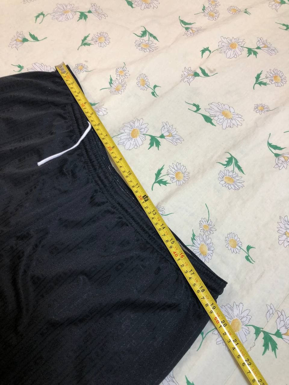 Umbro Vintage Umbro Logo Football Soccer Shorts Men's Size US 38 / EU 54 - 11 Thumbnail