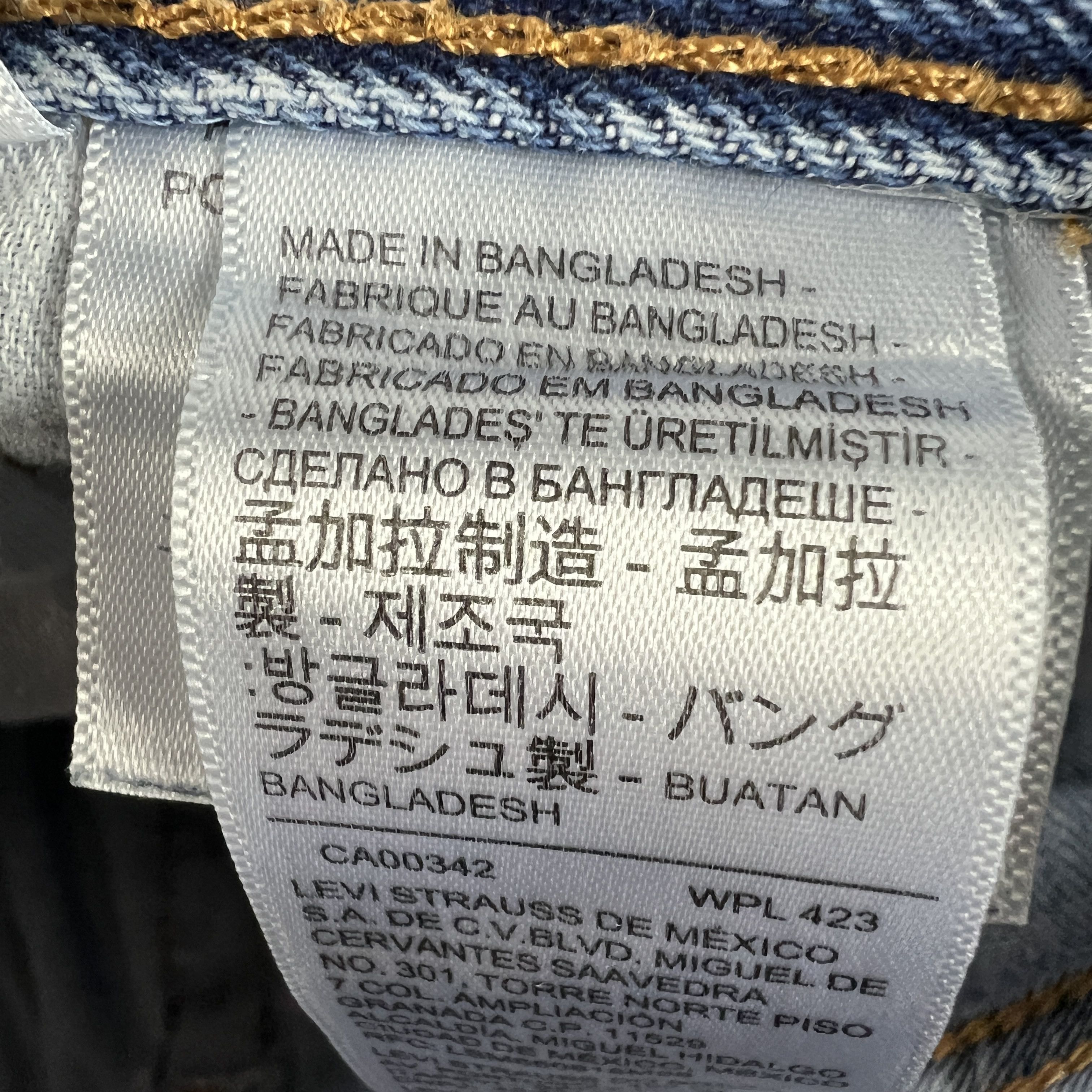 Levi's Levi's Jeans 550 Relaxed Straight Blue Faded Denim Size US 32 / EU 48 - 7 Thumbnail
