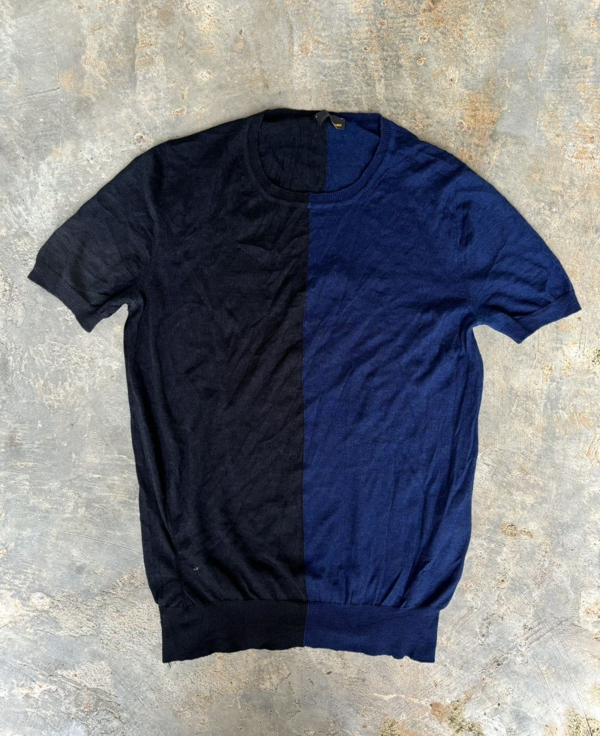 Fendi Fendi Italy Tshirt Size L / US 10 / IT 46 - 1 Thumbnail
