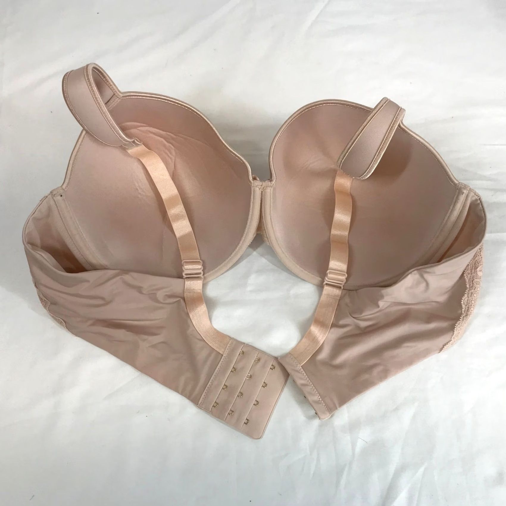 Torrid Torrid Curve Plus Size Lightly Lined Full Coverage Underwire Bra 44D Lace Wings Size ONE SIZE - 4 Thumbnail