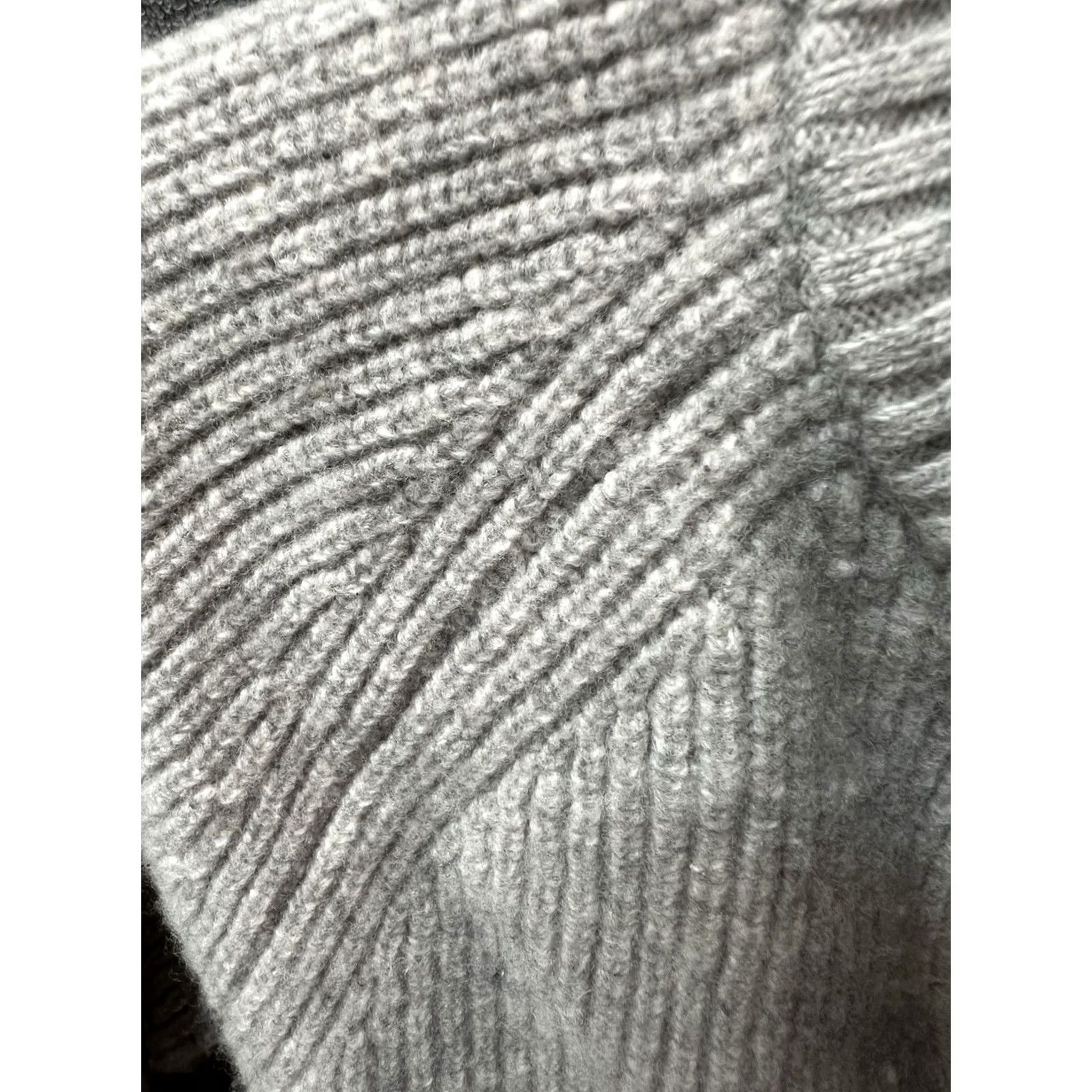 Banana Republic Banana Republic Sweater Mens Size M Gray Wool Blend Cowl Neck Mock Neck Pullover Casual Size US M / EU 48-50 / 2 - 5 Thumbnail