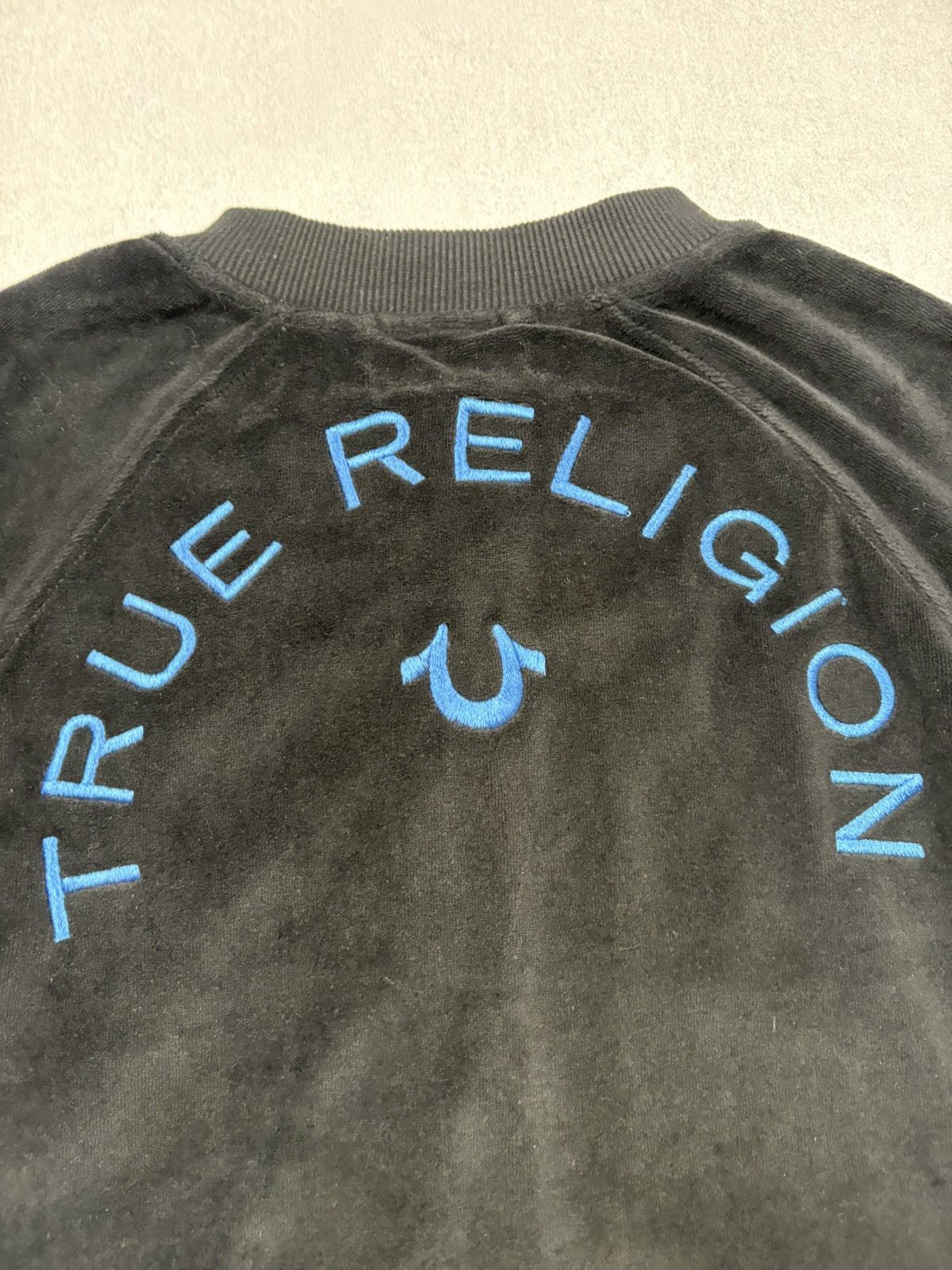 True Religion True Religion Velour Track Jacket Full Zip Japanese M Y2K Size M / US 6-8 / IT 42-44 - 4 Thumbnail