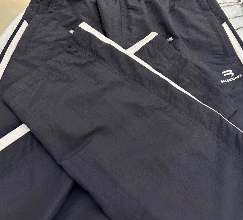 Balenciaga Balenciaga size xs Nylon school pants with black embroidery Size US 28 / EU 44 - 6 Thumbnail