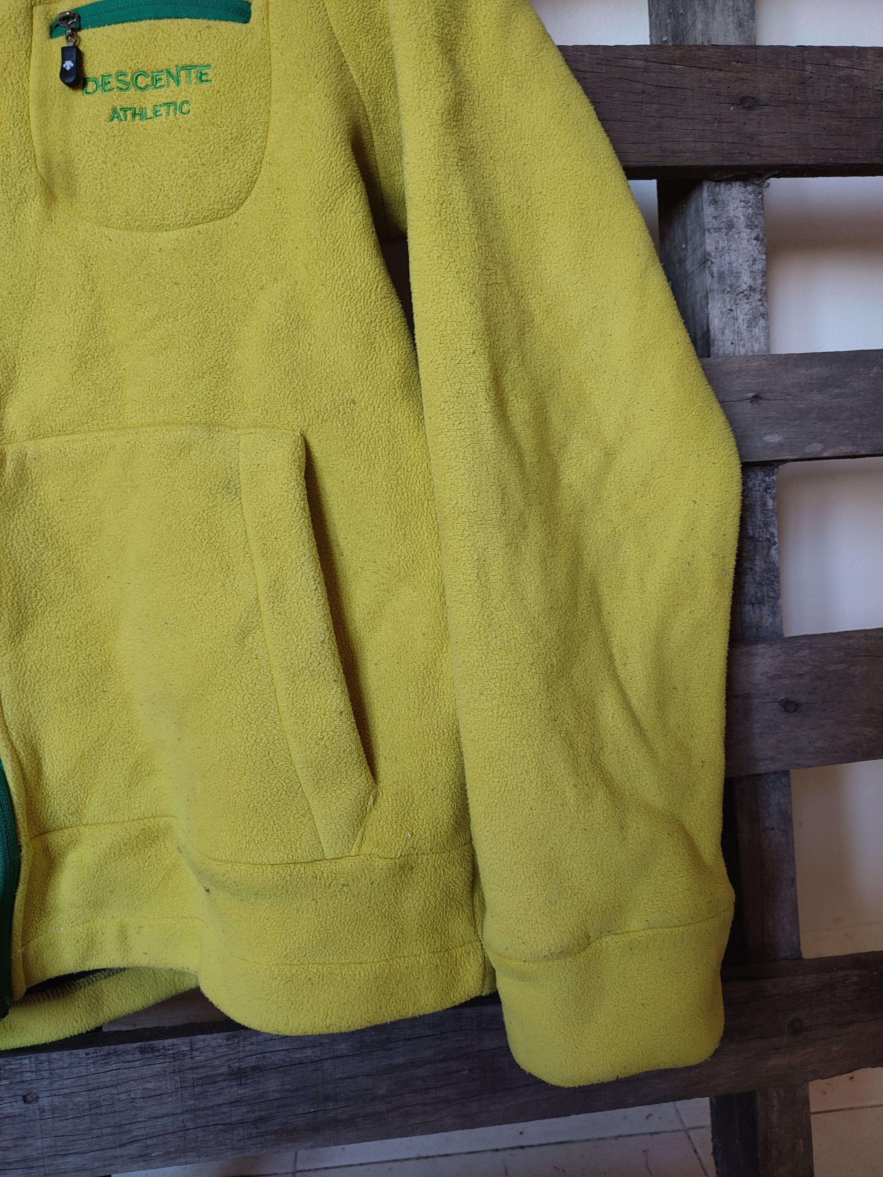 Descente 90s DESCENTE ATHLETIC FLEECE HOODIES Size US M / EU 48-50 / 2 - 11 Thumbnail