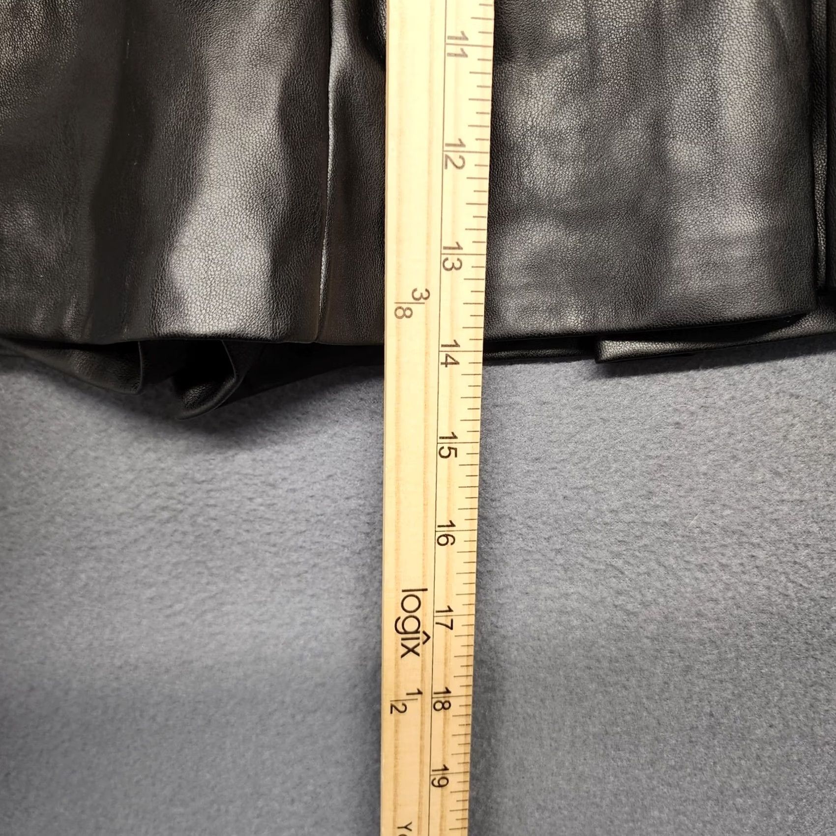 Vintage VINTAGE Dont Call Me Jennyfer Skort Skirt Womens 8 Black Faux Vegan Leather Cargo Goth 90s Punk Gothic Mini Zip Mens? Size 30" / US 8 / IT 44 - 5 Thumbnail