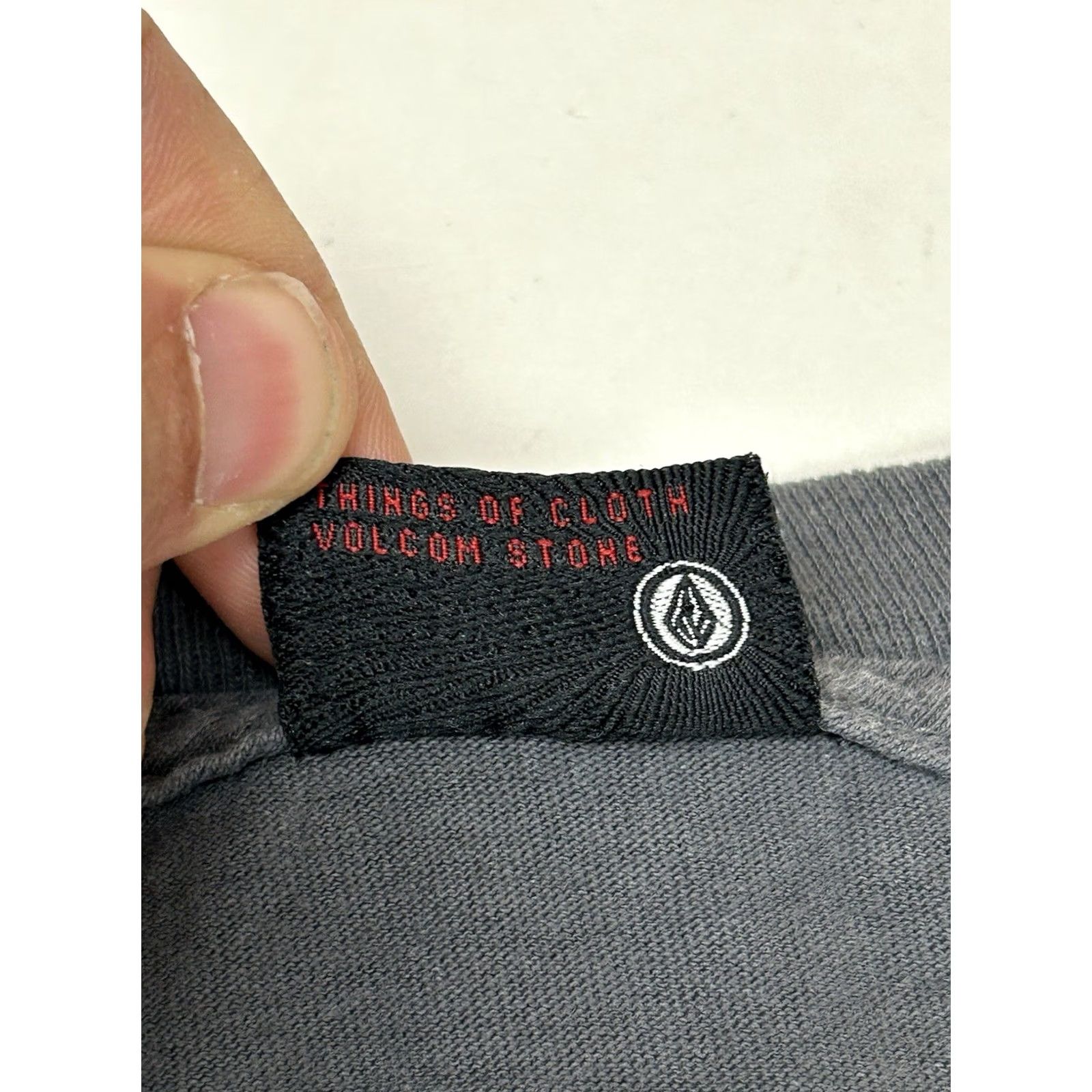 Volcom VINTAGE Volcom Stone Tee Long Sleeve Large Gray/Red 2000s Size US L / EU 52-54 / 3 - 7 Thumbnail