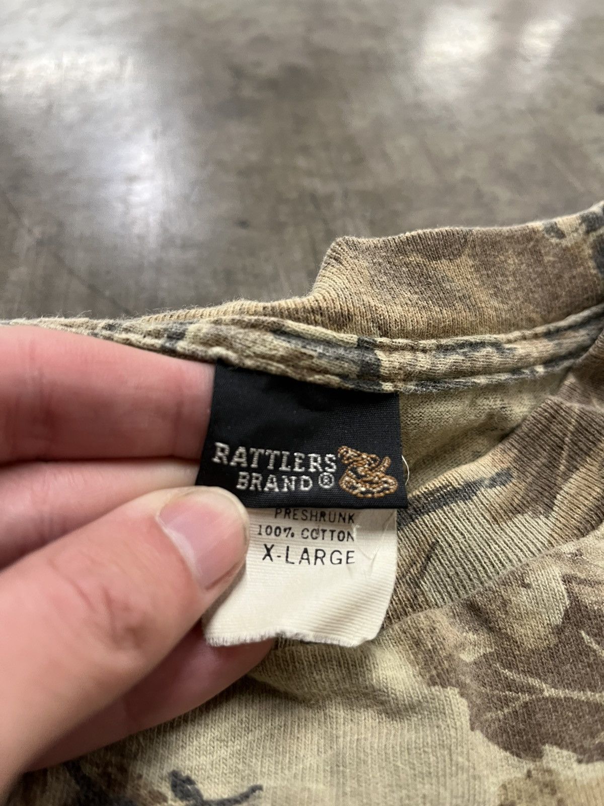 Carhartt × Vintage Realtree camo vintage faded longsleeve shirt skater hype Size US XL / EU 56 / 4 - 6 Thumbnail
