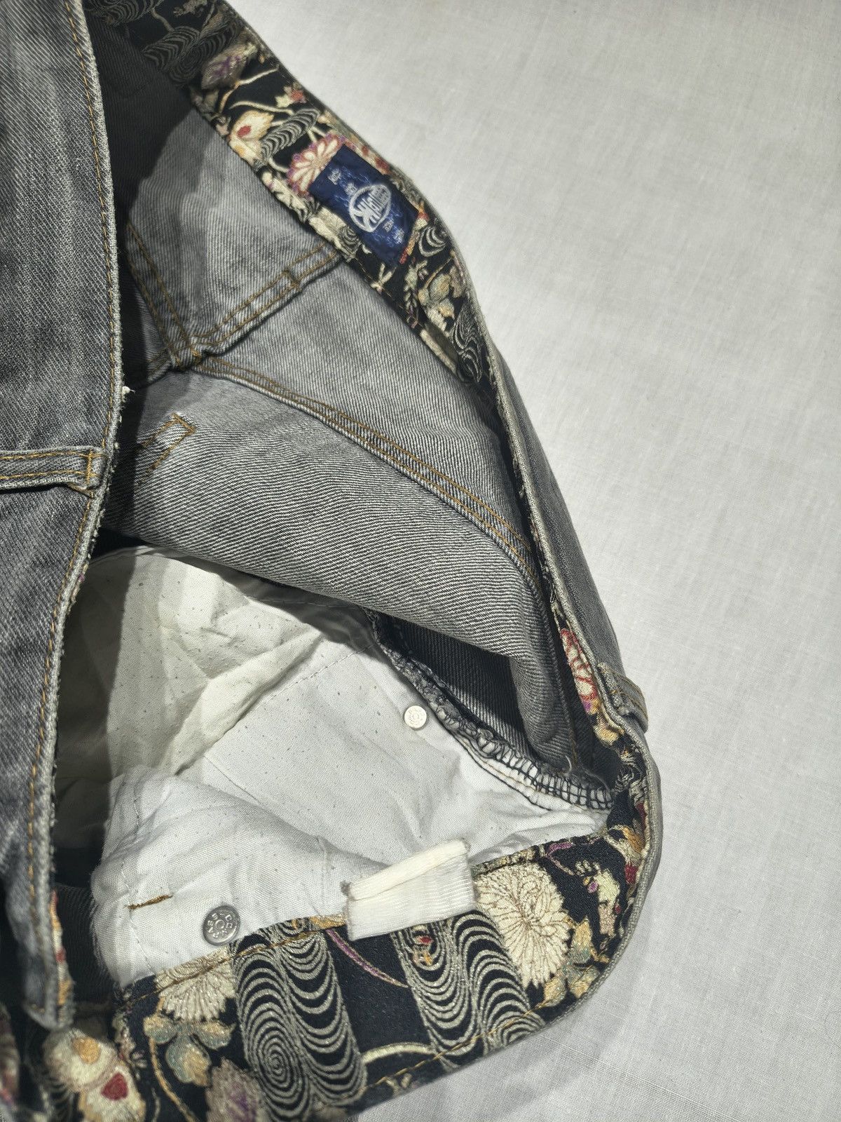 Japanese Brand CRAZY EMBROIDERY ALL OVER LUCKY KOI FISH JEANS 🐟🇯🇵(015) Size US 36 / EU 52 - 16 Thumbnail