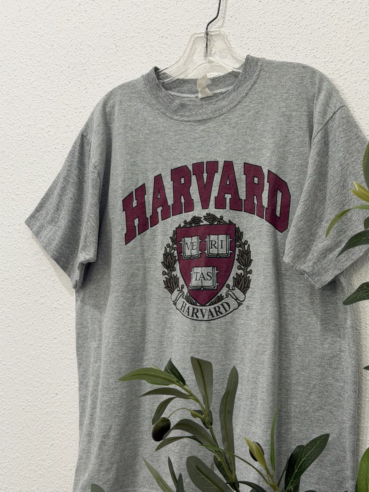 Vintage Vintage 70s 80s HARVARD UNIVERSITY Ve Ri Tas Tee Medium Size US M / EU 48-50 / 2 - 3 Thumbnail