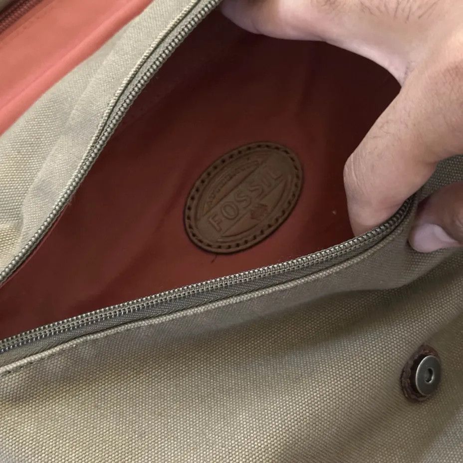 Fossil Vintage Fossil Canvas Messenger Toiletry Canvas Bag Size ONE SIZE - 8 Thumbnail