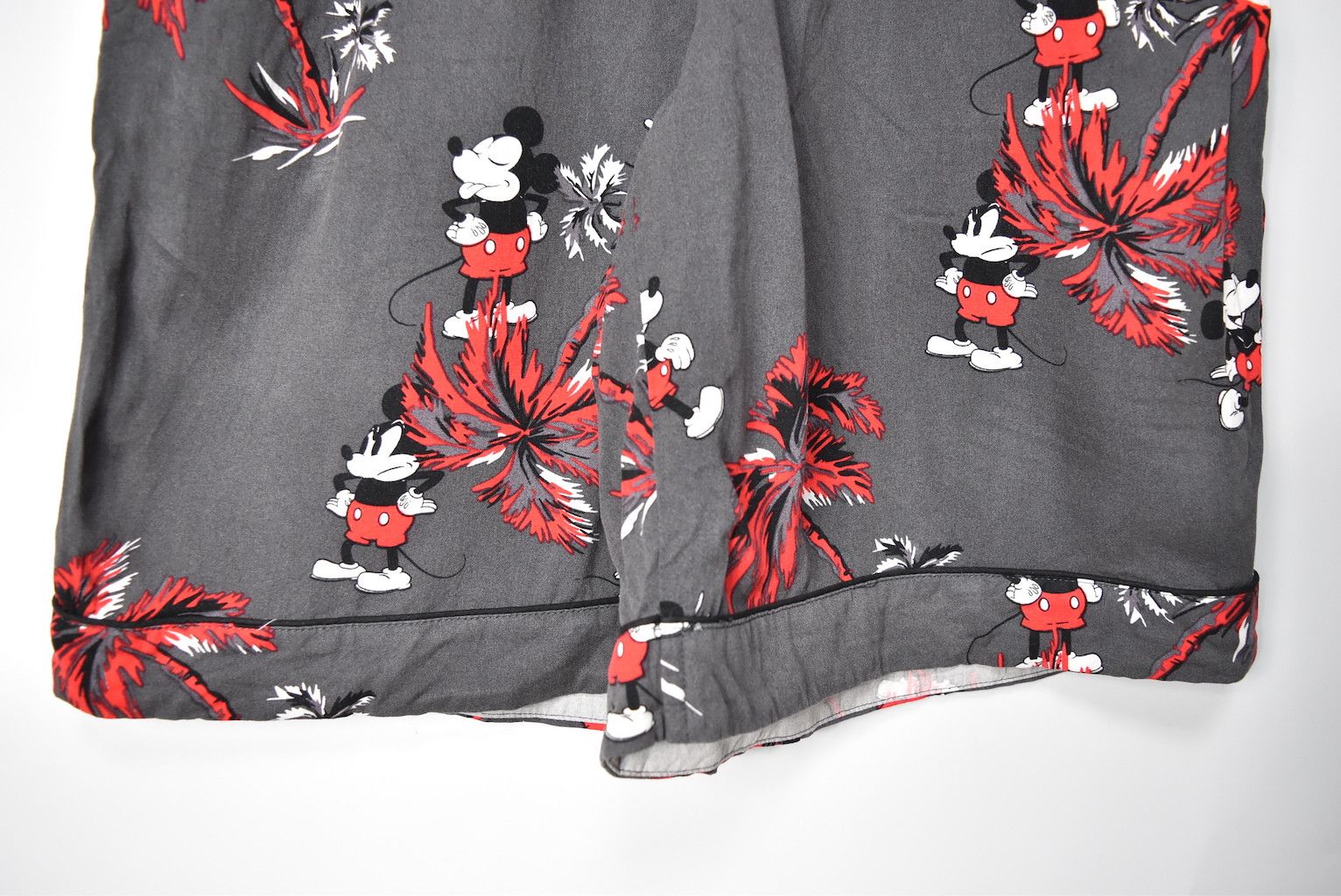 Undercover UNDERCOVER/graphic easy shorts/25832 - 647 50 Size US 30 / EU 46 - 5 Thumbnail