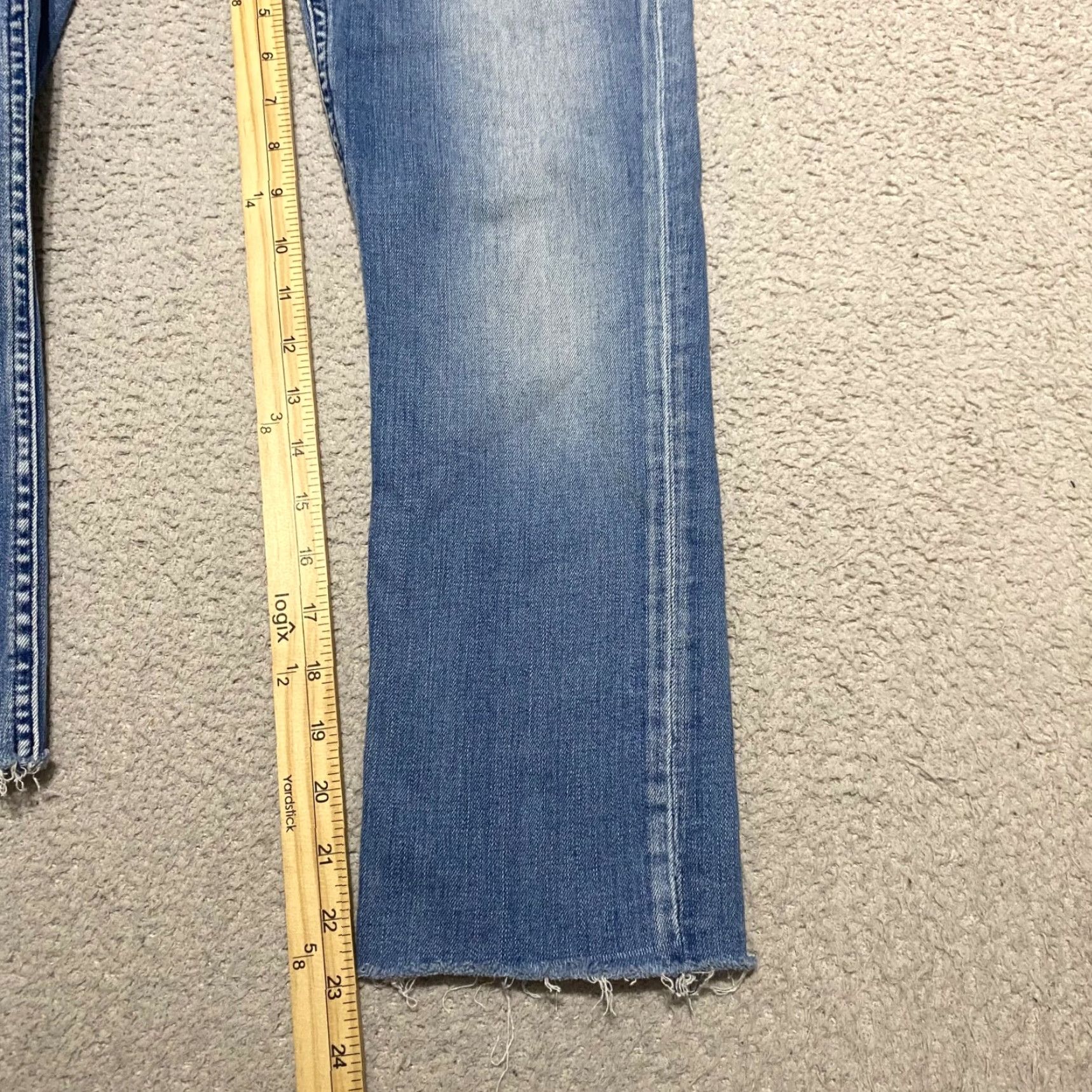 Hudson Hudson Jeans Womens sz 25 Jeans Blue Denim Medium Wash Capri Mid Rise Capris Womens Jeans Size 42" / US 20 - 6 Thumbnail