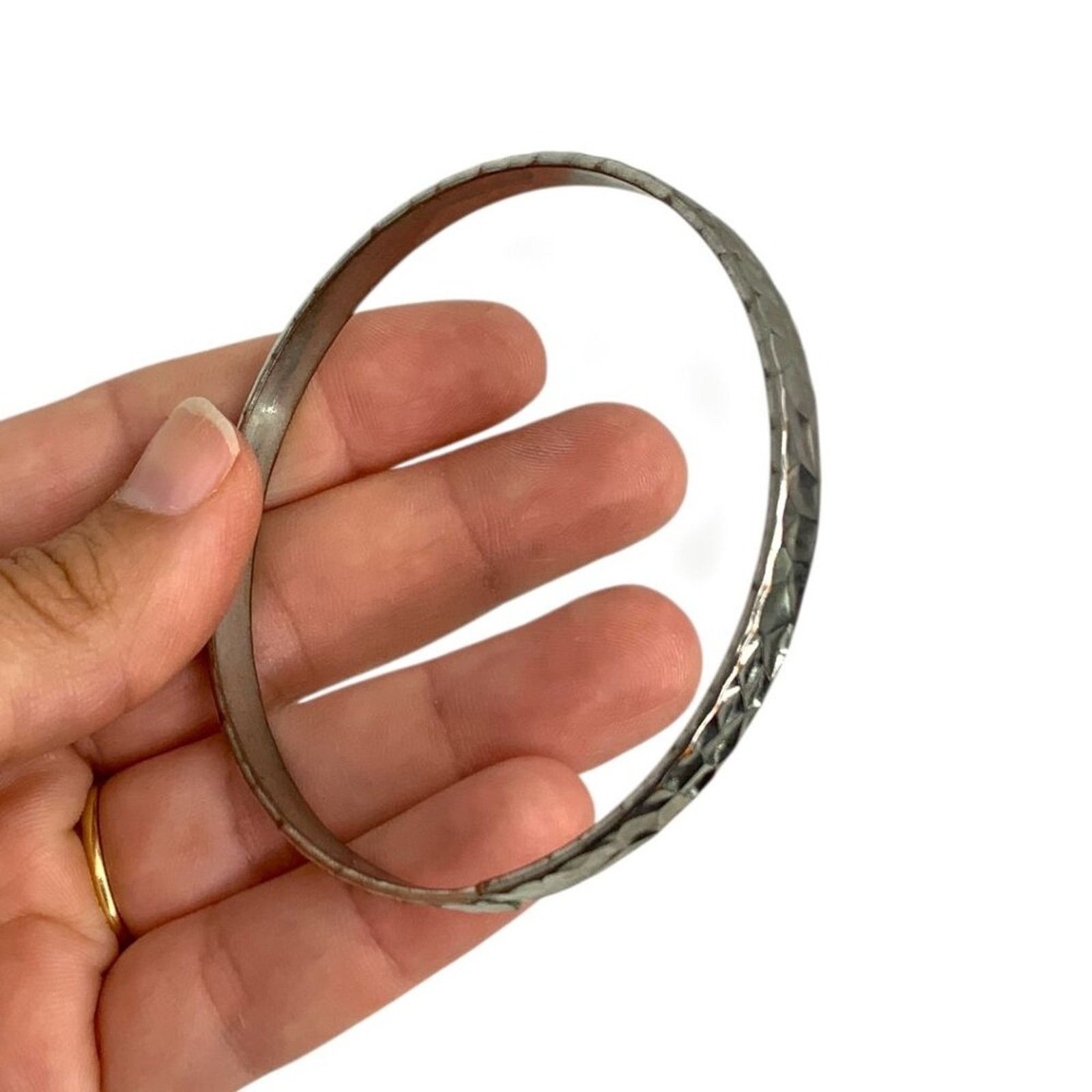 Other Vintage Hammered Silver Tone Bangle Bracelet Size ONE SIZE - 3 Thumbnail