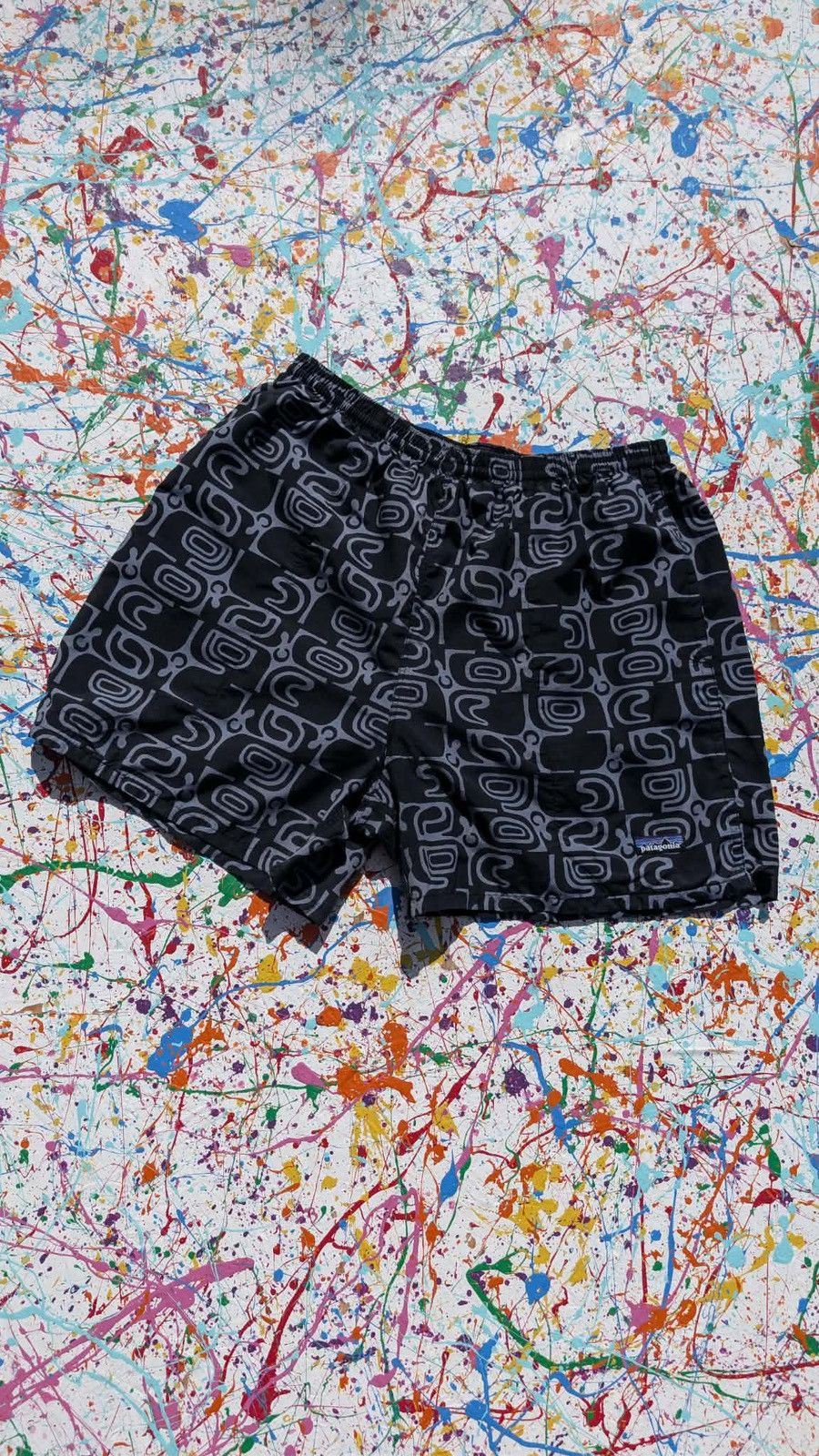 Patagonia Vintage Patagonia Shorts Baggies 2000 Black Grey Large Size US 40 / EU 56 - 1 Thumbnail