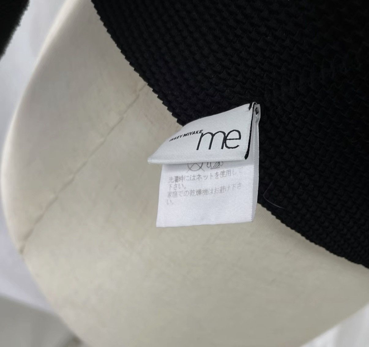 Issey Miyake Issey Miyake Me Pleated Mock Neck Long Sleeve J29 Size US M / EU 48-50 / 2 - 7 Thumbnail