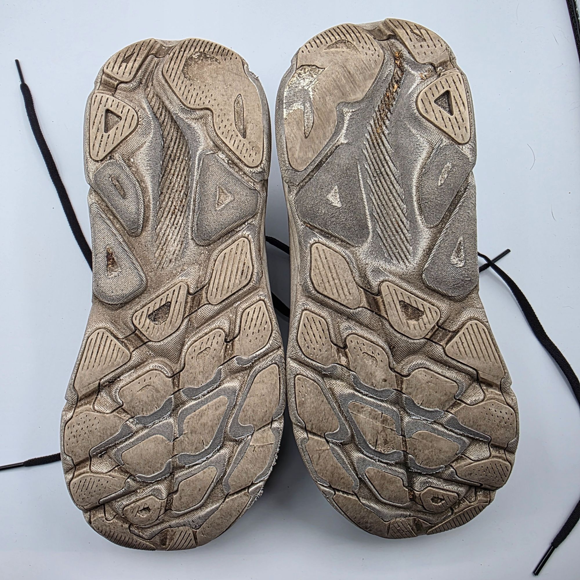 Hoka Hoka One One Clifton 9 Womens Size 9 B Black Shoes Athletic Size US 9 / IT 39 - 8 Thumbnail