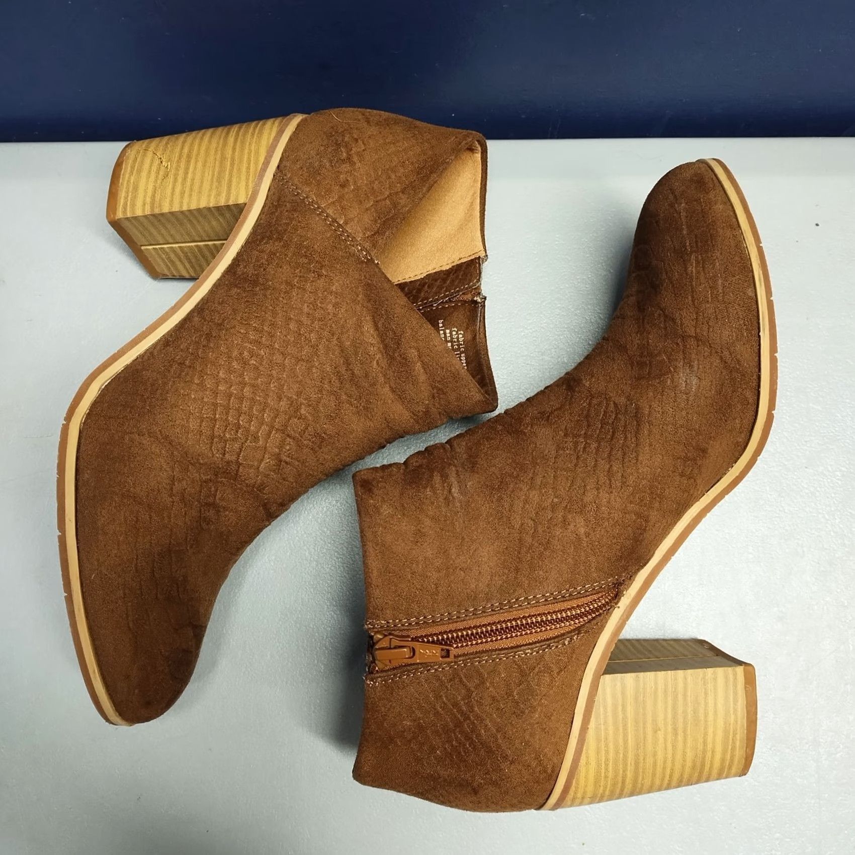 Vintage BC Footwear BC Vegan Julia Heel Ankle Boots Women 8.5 Brown Comfort Almond Toe Side Zip Women Size 8.5 Brown Bootie Size US 9 / IT 39 - 5 Thumbnail