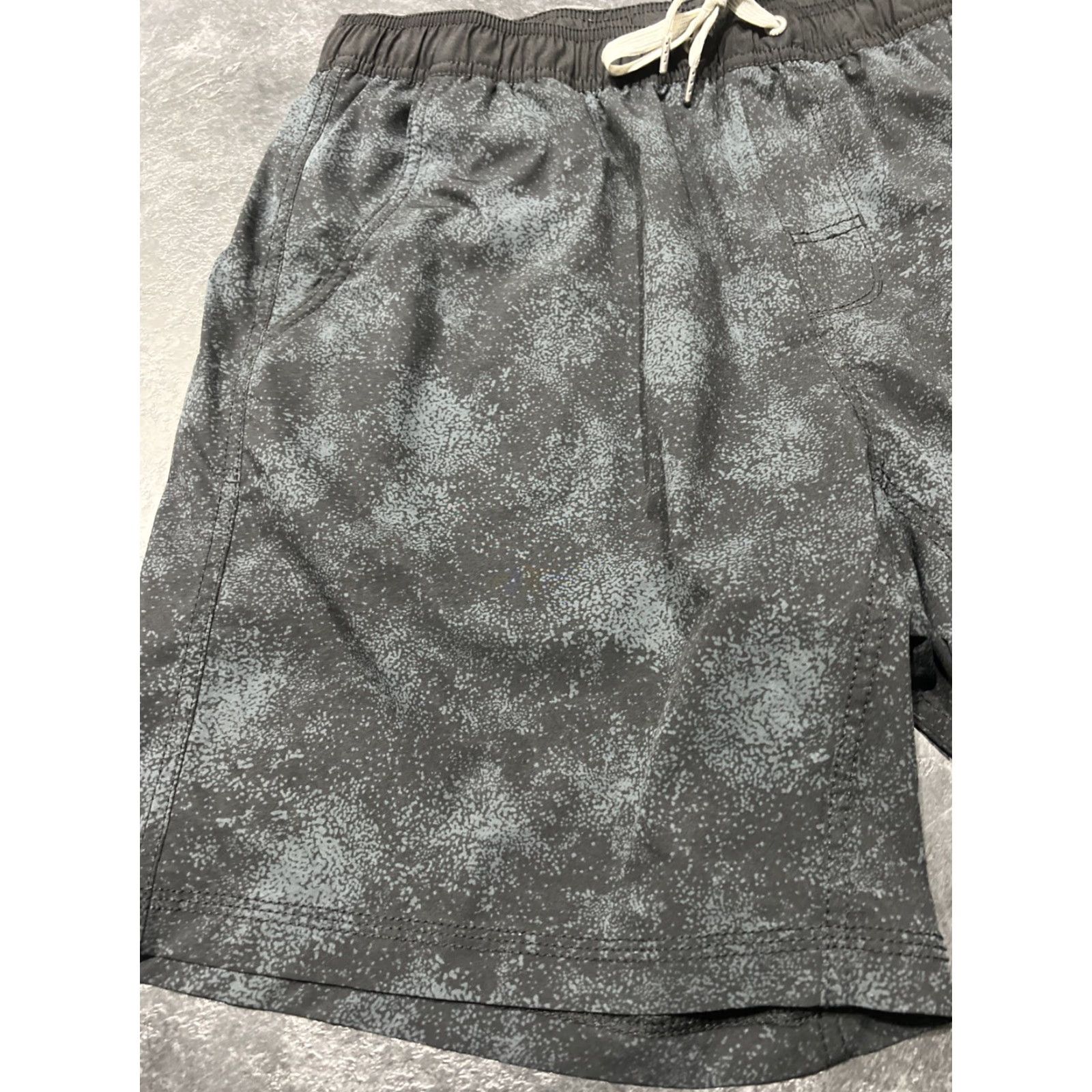 Vuori Vuori Mens XL Camouflage Athletic Shorts 7-Inch Inseam Gym Running Training Casual Size US 36 / EU 52 - 3 Thumbnail