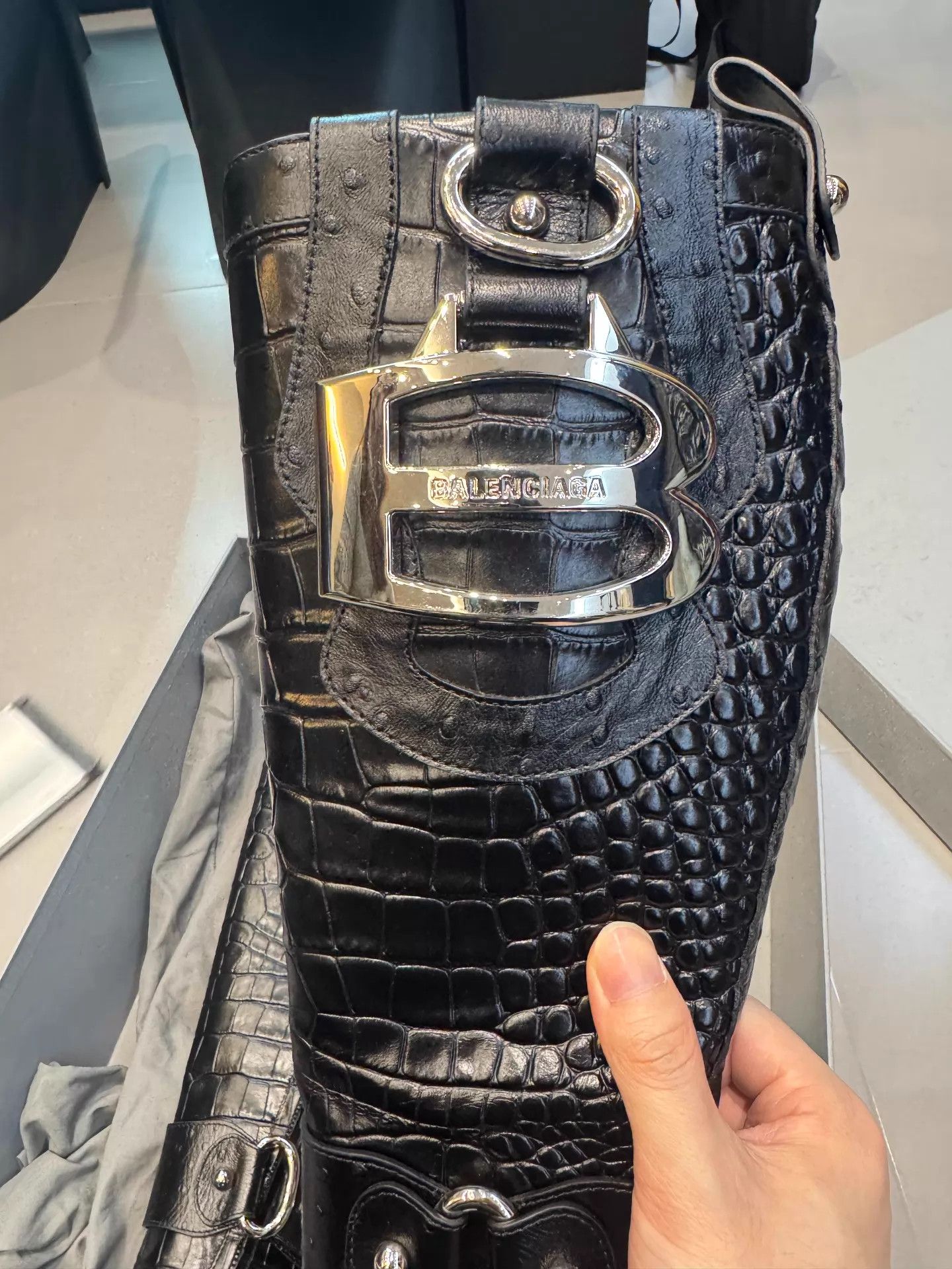 Balenciaga Balenciaga Essex Crocodile-Embossed Knee Boot Black B-Buckle Size US 5.5 / IT 35.5 - 4 Thumbnail