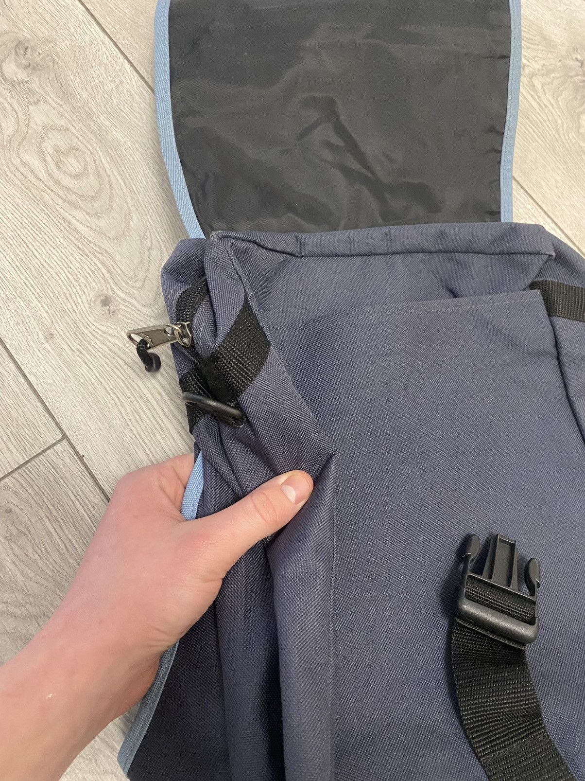 Quicksilver × Quiksilver × Vintage Vintage Quiksilver Big Logo Y2K slim Bag Black Size ONE SIZE - 8 Thumbnail