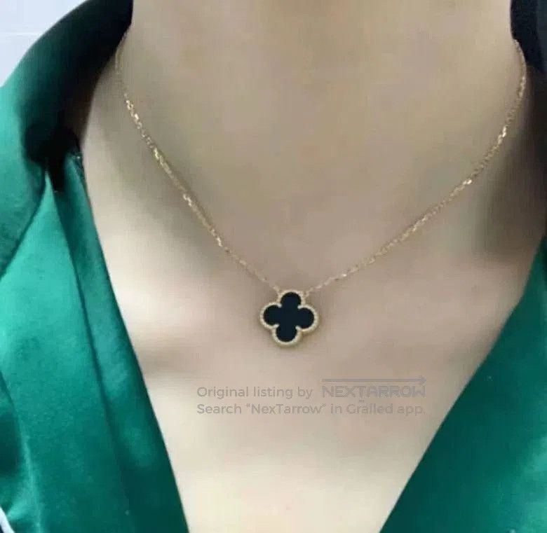 Van Cleef & Arpels VCA Alhambra Black Flower 18K Gold Necklace. Size ONE SIZE - 6 Thumbnail