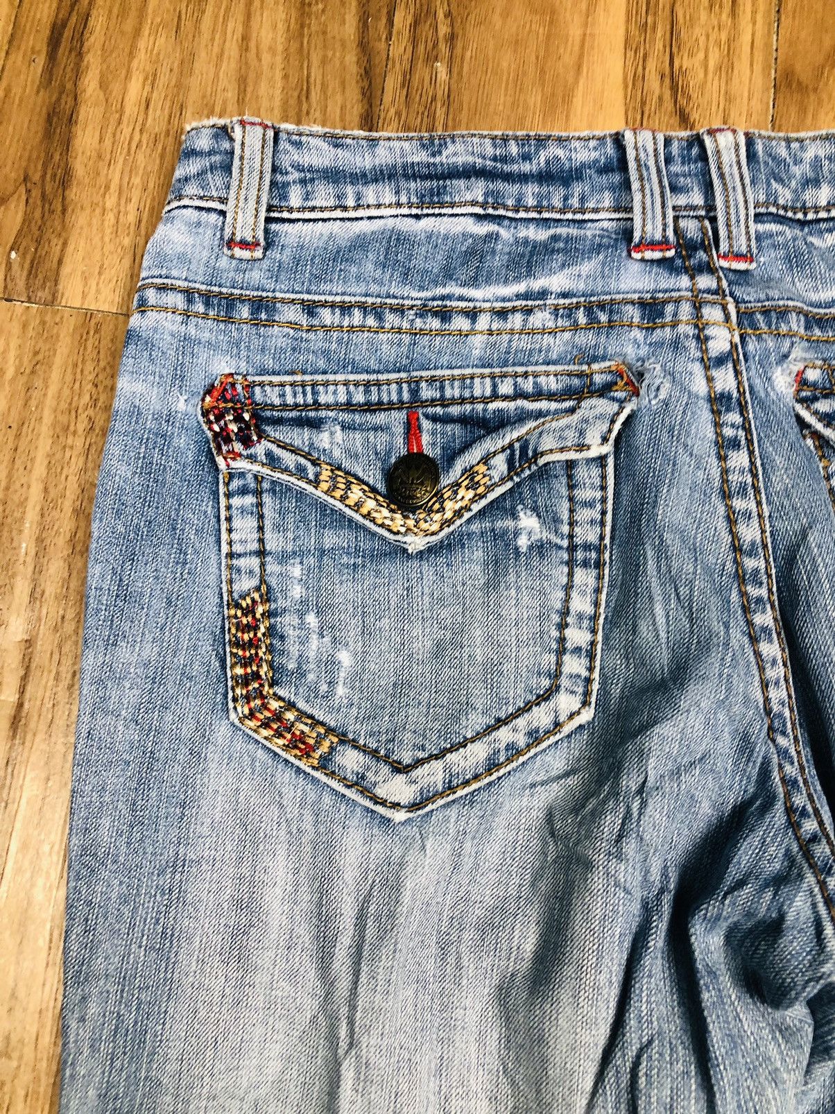 Jean Unbrand Distressed Jeans (21) Size US 29 - 15 Thumbnail