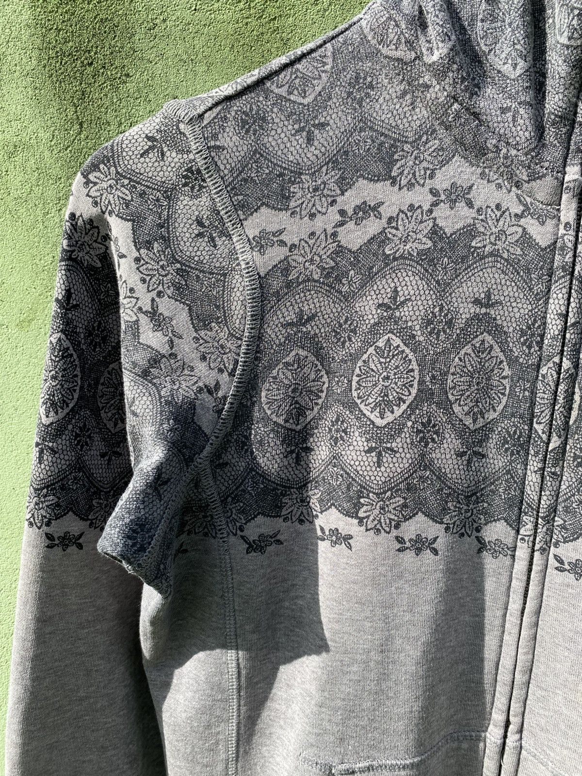 Japanese Brand Uniqlo Luxury Hood Zip Hoodie Grey Tribal Pattern Y2K Jacket Size M / US 6-8 / IT 42-44 - 3 Thumbnail