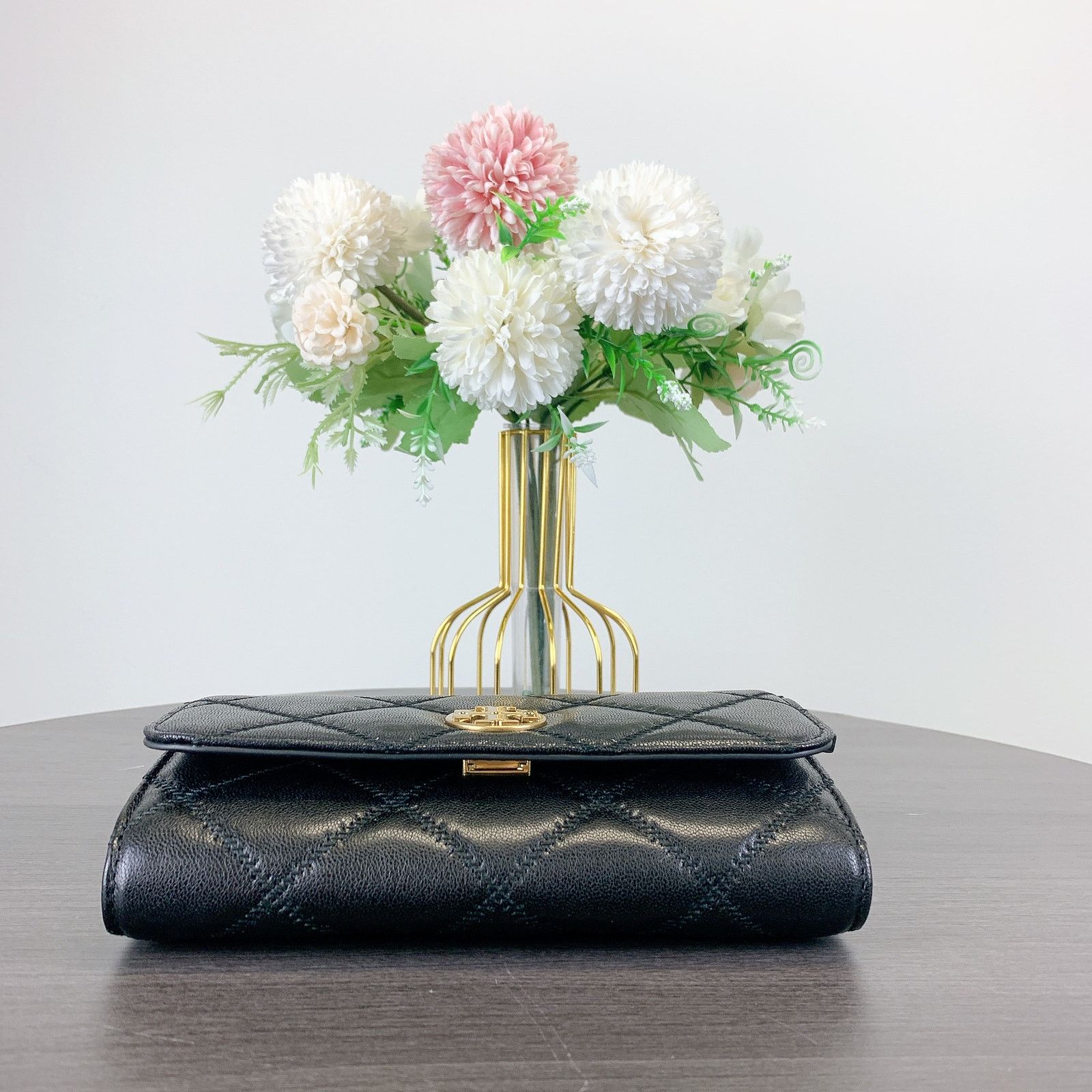 Tory Burch Tory Burch 150076 WILLA Quilted Leather Chain Wallet BLACK Size ONE SIZE - 6 Thumbnail