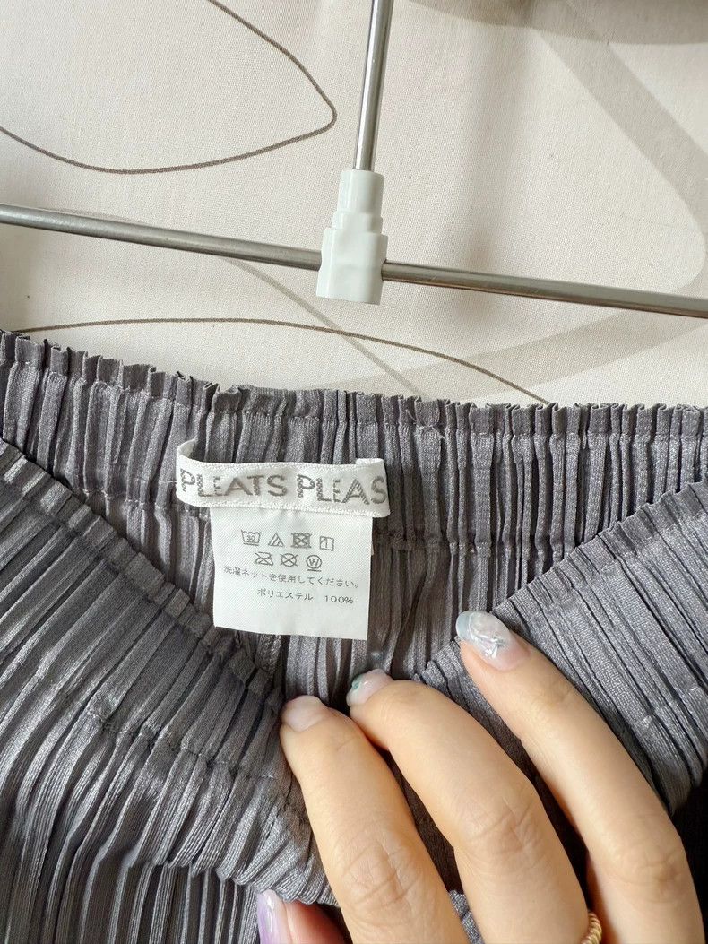 Issey Miyake issey miyake size:0 Dark grey pleated pants Size 42" / US 20 - 3 Thumbnail