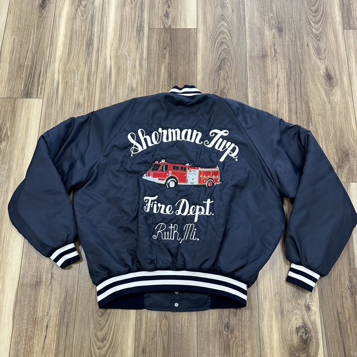 Vintage Butwin Chainstitched Fire Department Quilted Bomber Jacket Size US XL / EU 56 / 4 - 1 Thumbnail