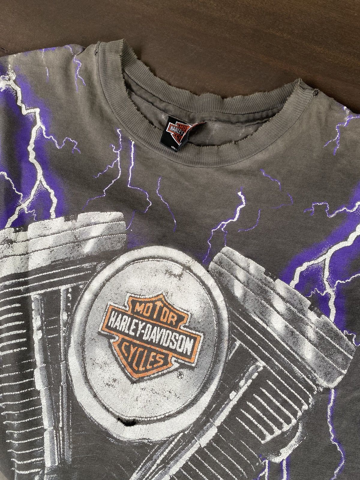 Harley Davidson Vintage 1990s Harley Davidson Thunder & Lightning Tshirt Size US L / EU 52-54 / 3 - 9 Thumbnail