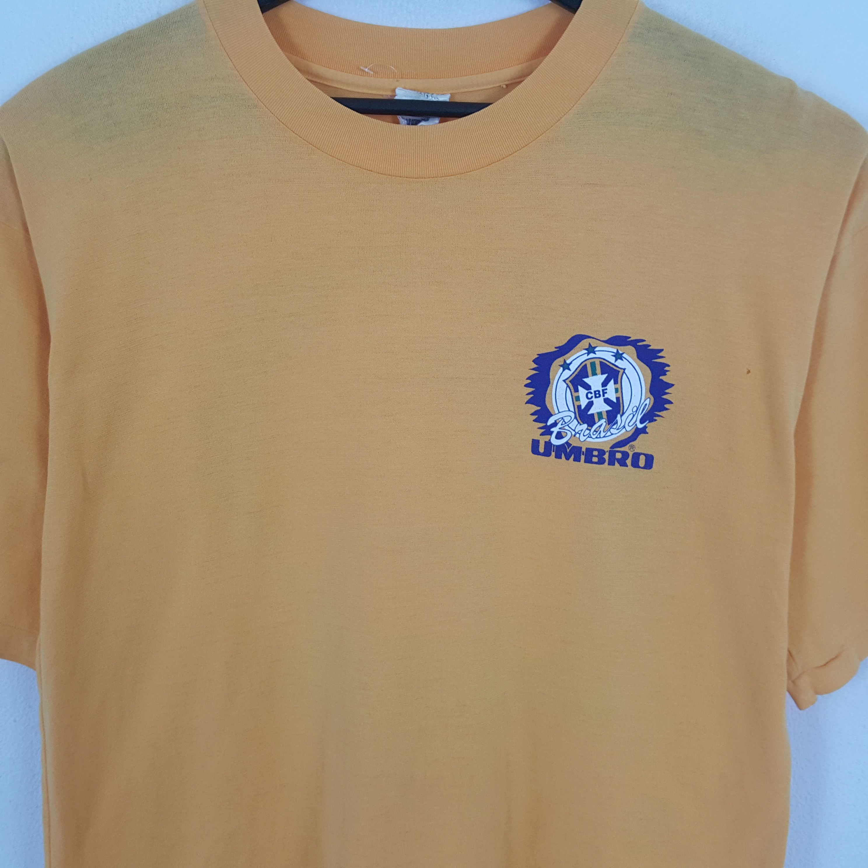 Umbro × Vintage Umbro Brasil Soccer Football Team Logo Design Tshirt Size US L / EU 52-54 / 3 - 2 Thumbnail