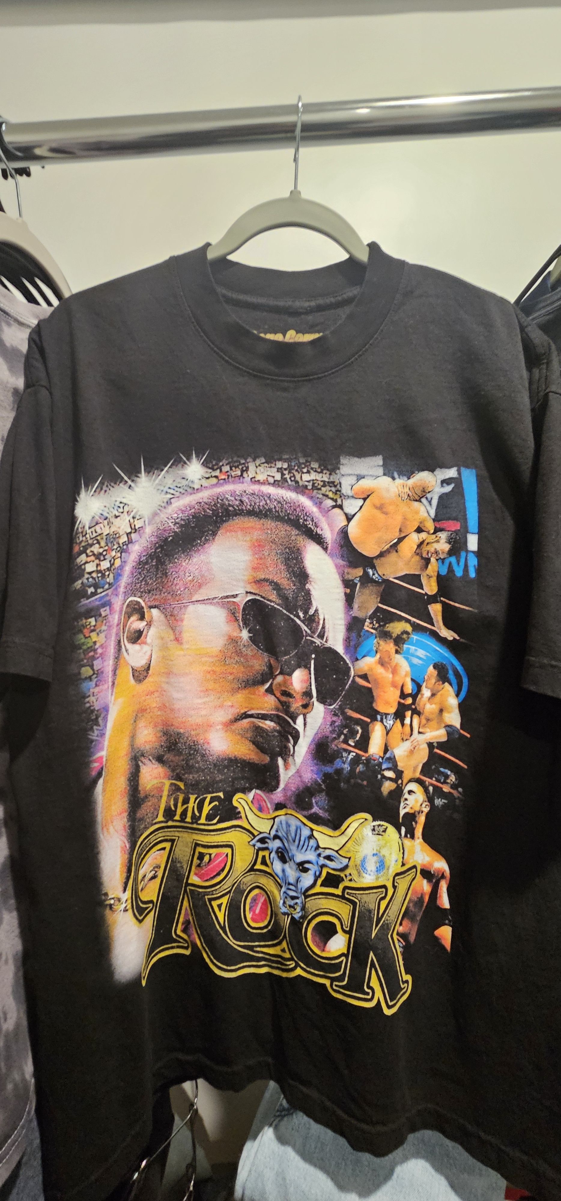 Other The Rock T-Shirt Size US L / EU 52-54 / 3 - 1 Thumbnail
