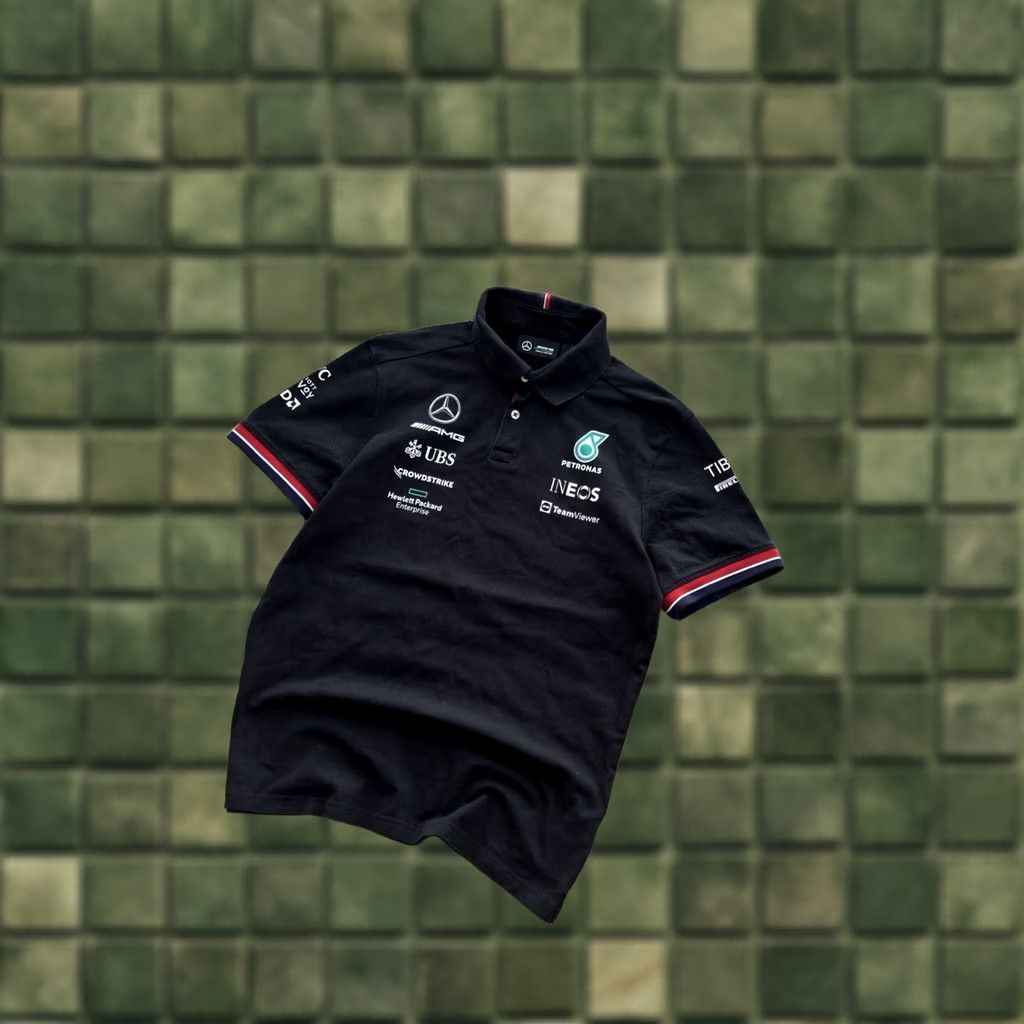 Mercedes-Benz Mercedes-Benz AMG Petronas Formula One Team Black Polo T-shirt Size M Men Size US M / EU 48-50 / 2 - 1 Thumbnail