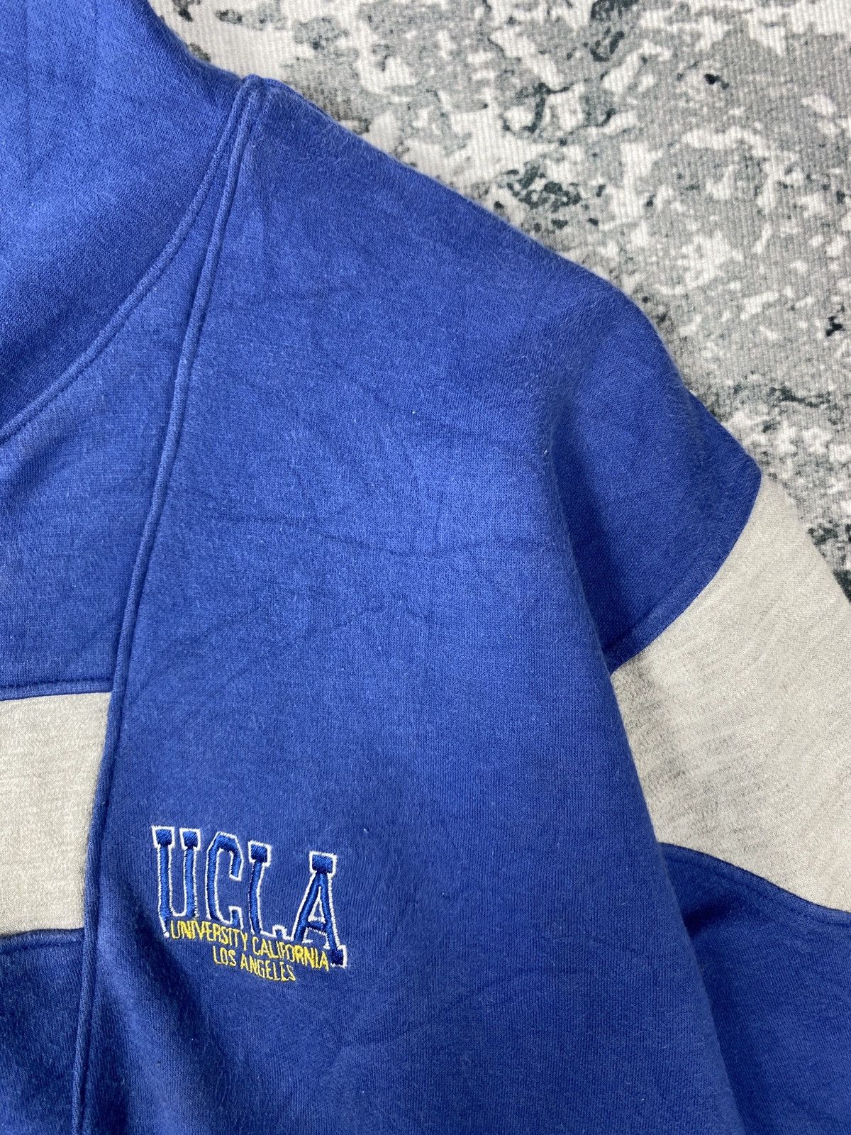 Vintage Vintage UCLA University Half Button Sweatshirts Size US M / EU 48-50 / 2 - 3 Thumbnail