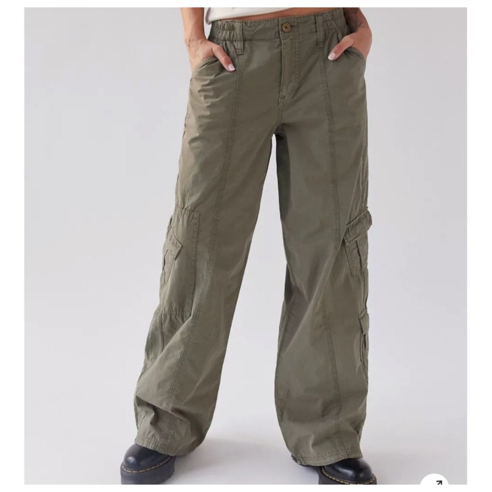 Urban Outfitters BDG Women’s Khaki Y2K Cargo Pants Size Small Size 28" / US 6 / IT 42 - 3 Thumbnail
