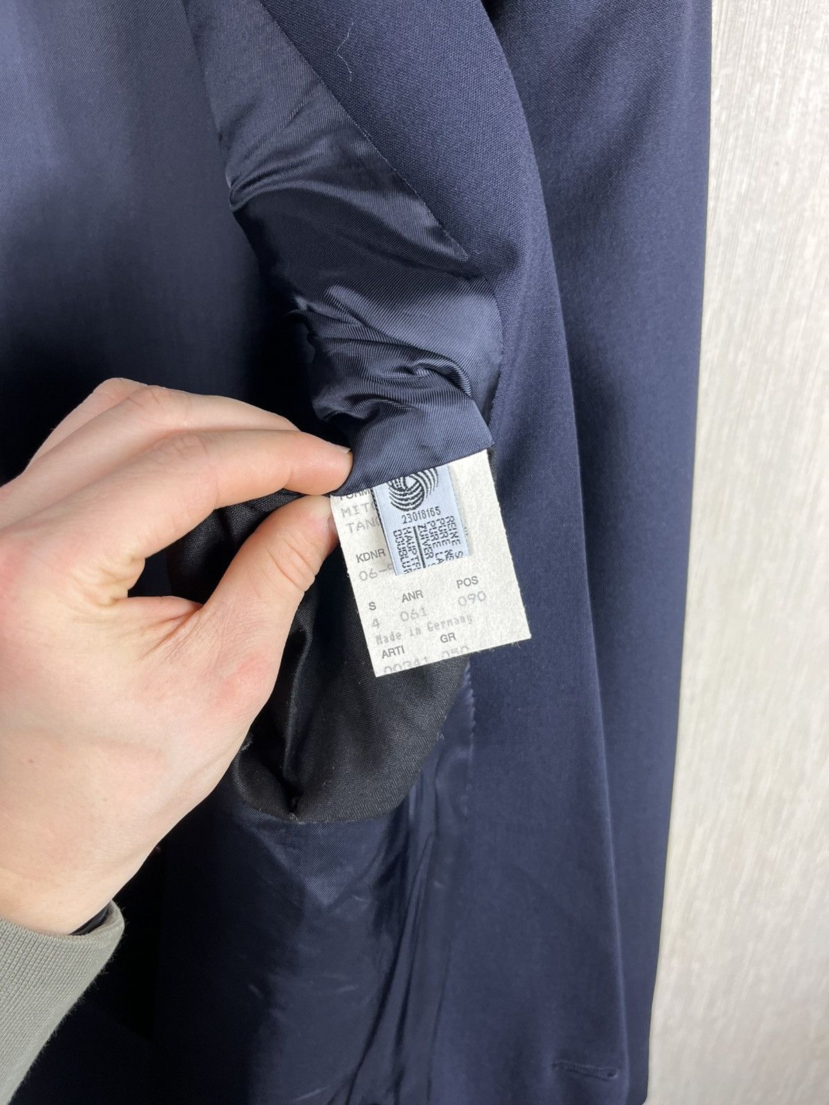 Hugo Boss × Vintage Vintage Hugo Boss wool navy blazer double-breasted jacket Size US M / EU 48-50 / 2 - 17 Thumbnail