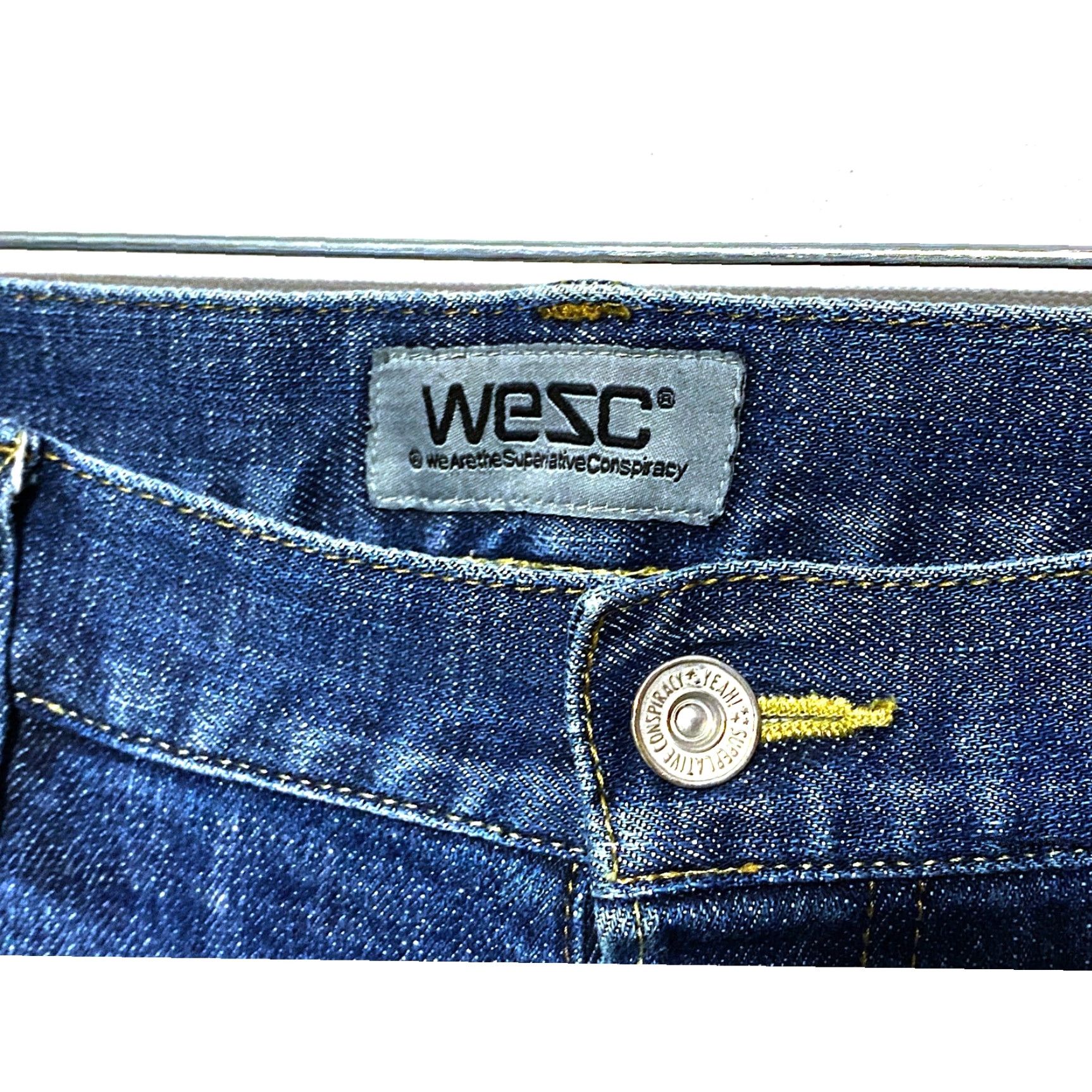 WeSC WESC Jeans Button Fly Dark Wash Straight Leg Mens 36x31 Normcore Capsule Casual Denim 5-Pocket Design White? Size US 36 / EU 52 - 6 Thumbnail