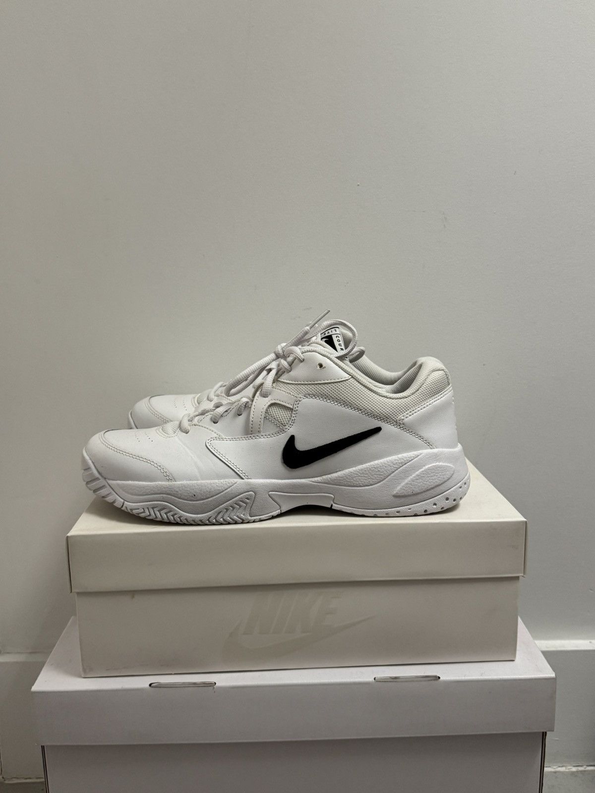Nike Nike Court Lite 2 Size US 11 / EU 44 - 4 Thumbnail