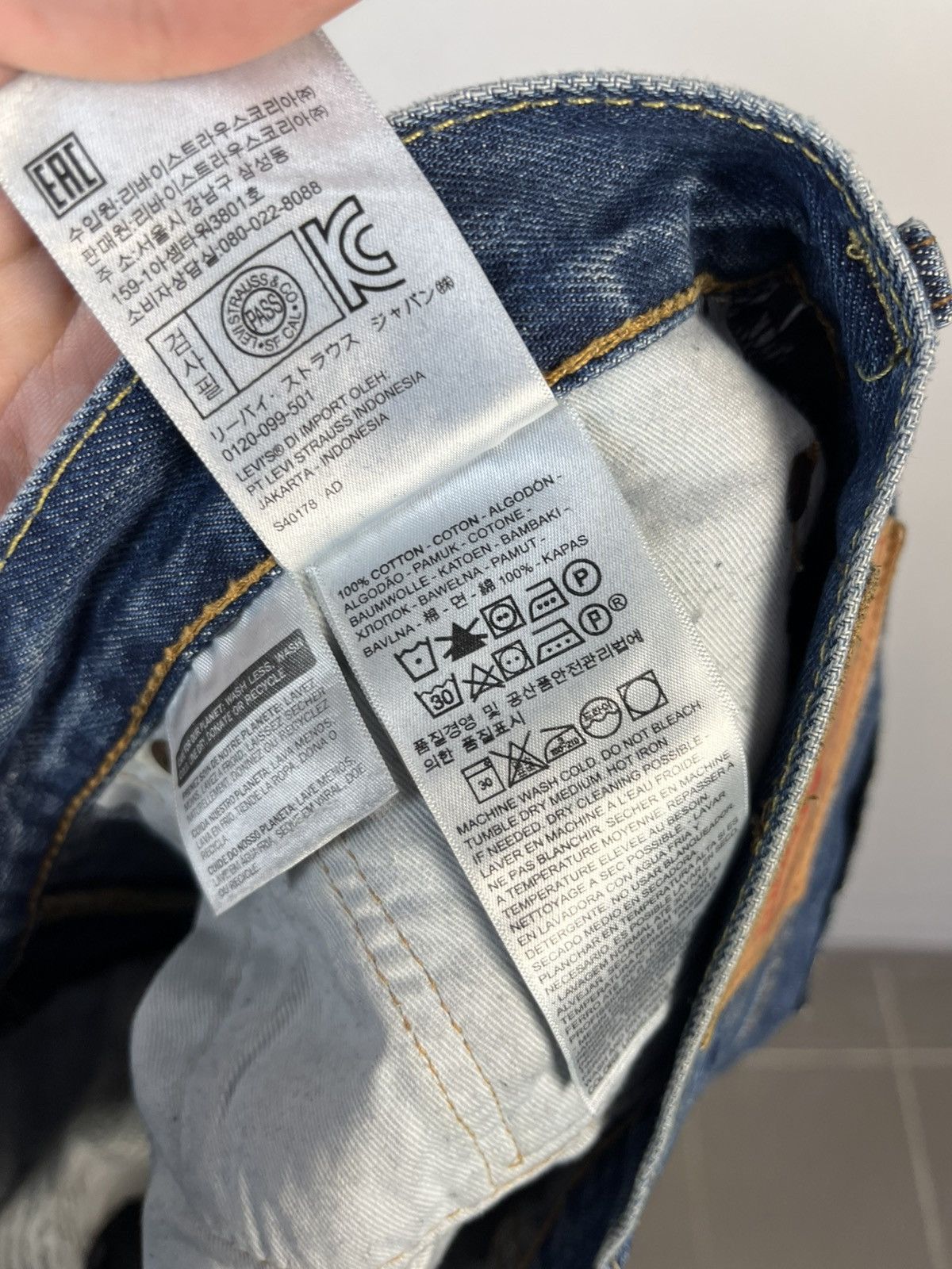Levi's × Levi's Vintage Clothing Vintage Levis 514 Straight Denim Faded Y2K Jeans Size US 32 / EU 48 - 10 Thumbnail