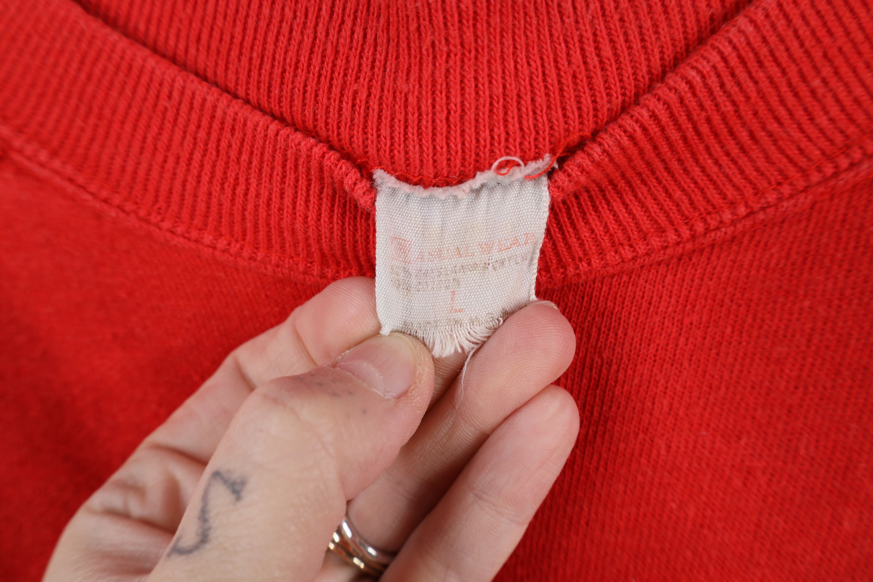 Vintage Vintage 70s Streetwear Gusset Raglan Sweatshirt Red USA Size US L / EU 52-54 / 3 - 4 Thumbnail