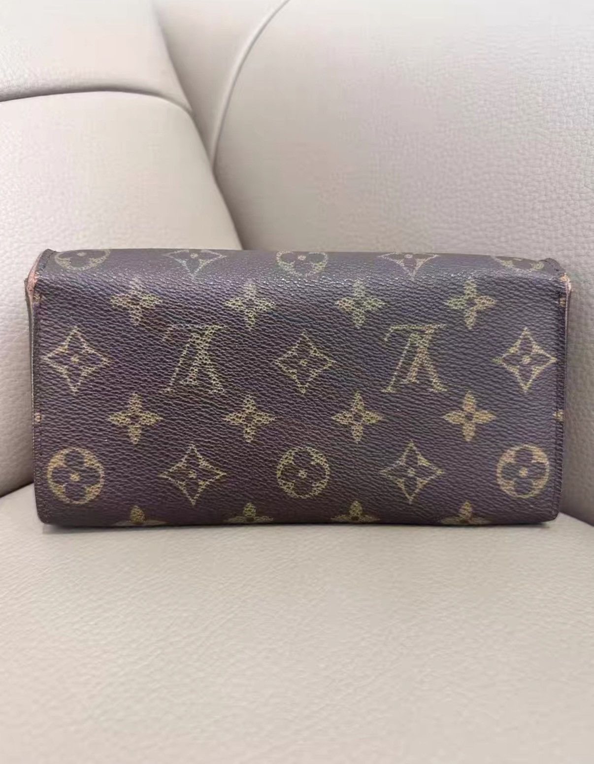 Louis Vuitton LV Monogram Gold Bean Wallet J38 Size ONE SIZE - 3 Thumbnail
