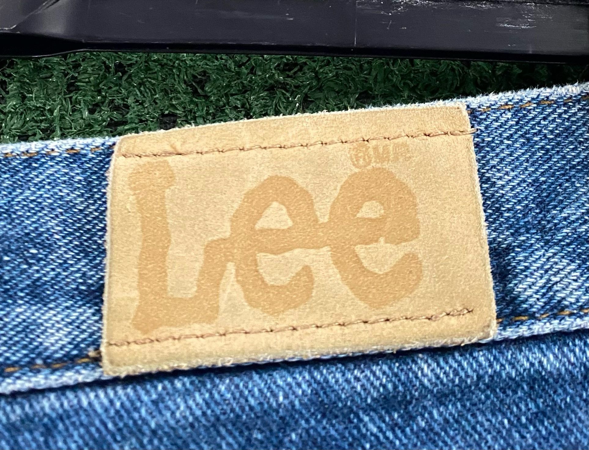 Lee 80’s Lee High Rise Jean Shorts Jorts Women’s Size 32” Wais Size 32" / US 10 / IT 46 - 7 Thumbnail