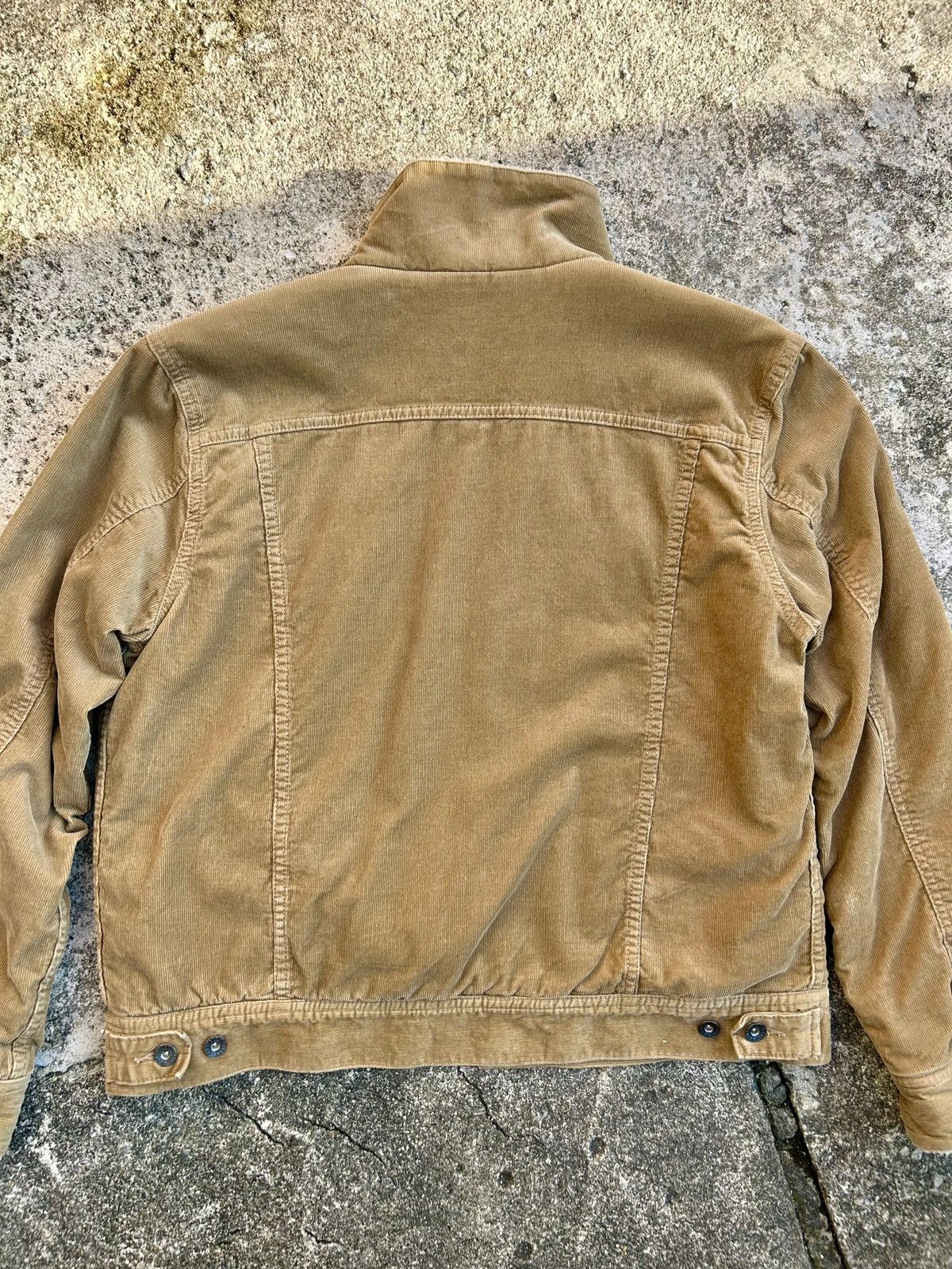 GU Vintage 1990s GU Corduroy Sherpa-Lined Trucker Jacket. Size US M / EU 48-50 / 2 - 19 Thumbnail