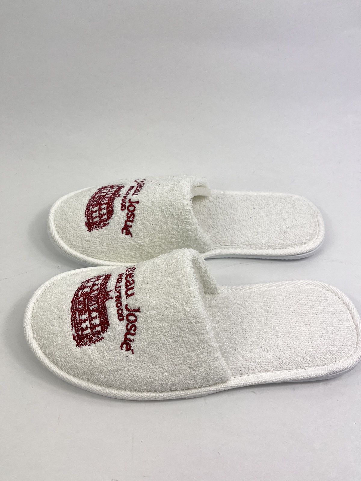 Gallery Dept. CHATEAU JOSUÉ EMBROIDERED TERRY SLIPPERS Size US 9 / EU 42 - 3 Thumbnail