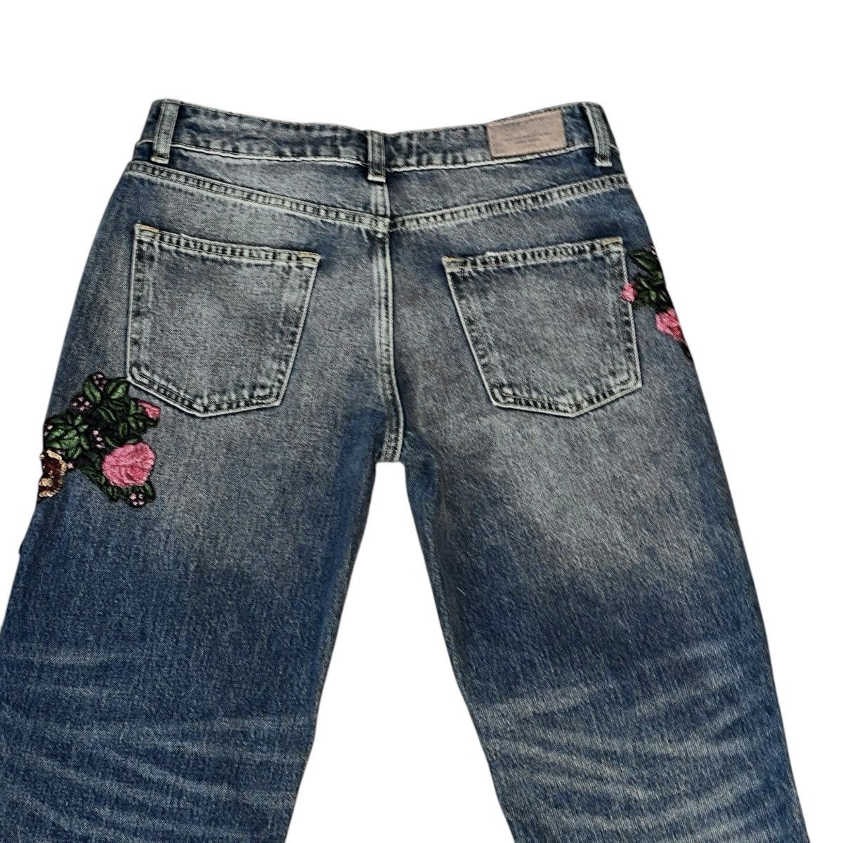 Zara Zara sequin embroidered rose mom jeans Size 26" / US 2 / IT 38 - 8 Thumbnail