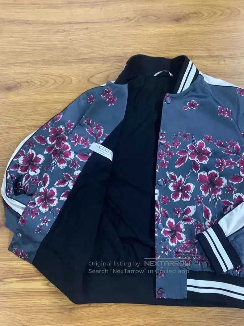 Valentino Valentino Silk jacket top coat Size US M / EU 48-50 / 2 - 4 Thumbnail