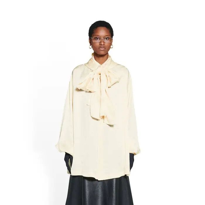 Balenciaga o1bcso1str0326 Hooded Blouse in Ivory Size M / US 6-8 / IT 42-44 - 7 Thumbnail